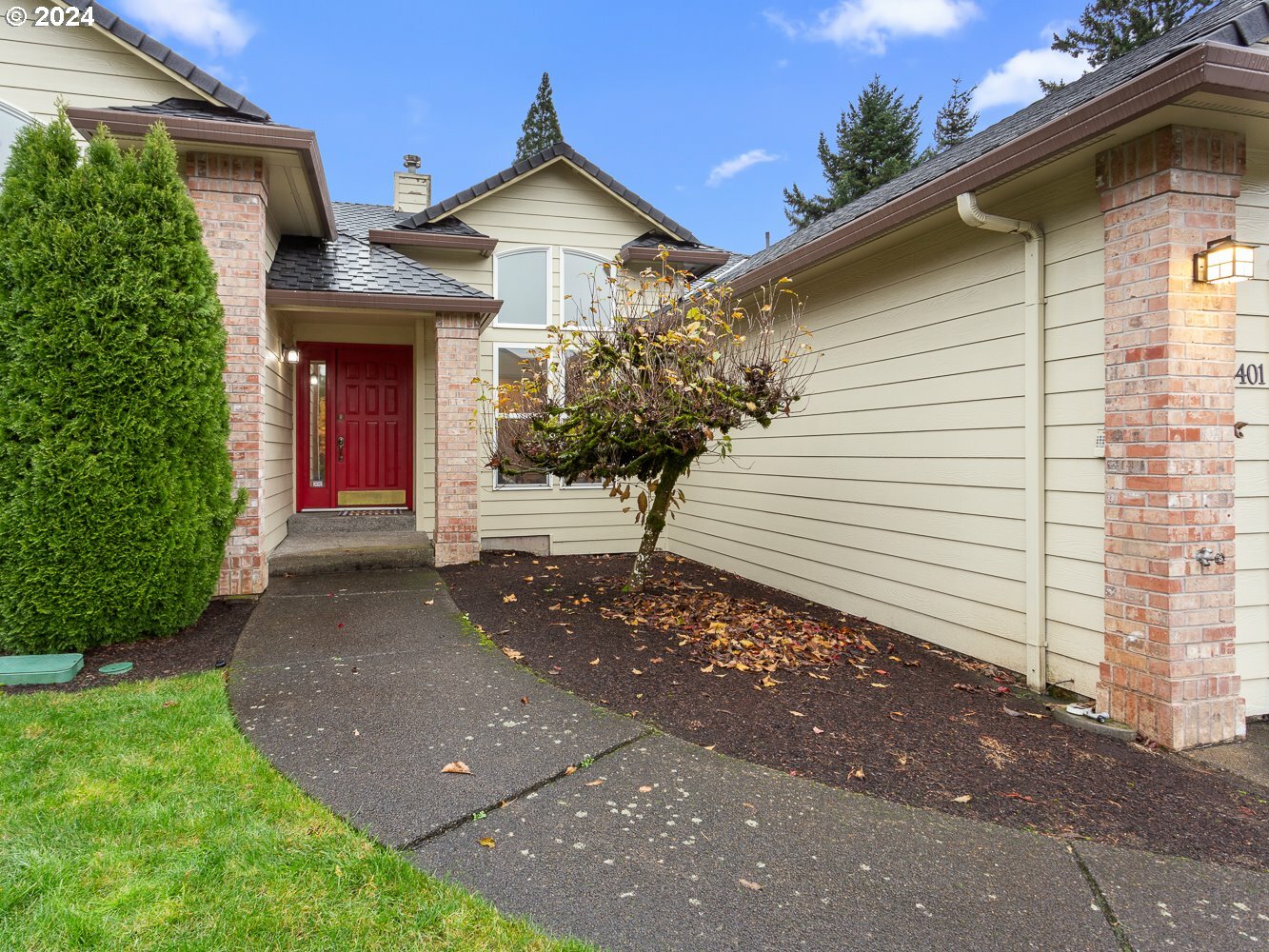 Property Photo:  3401 SE 168th Ave  WA 98683 