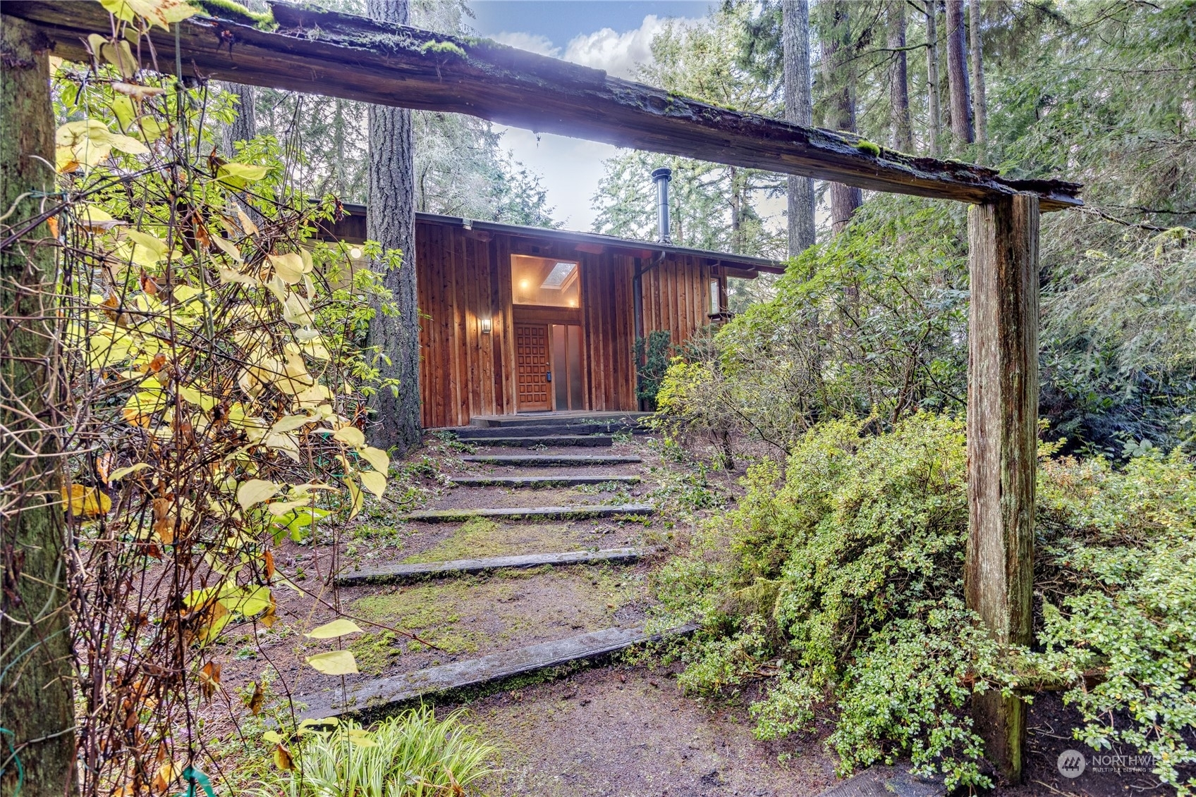 Property Photo:  1511 NE Hudson Street  WA 98370 