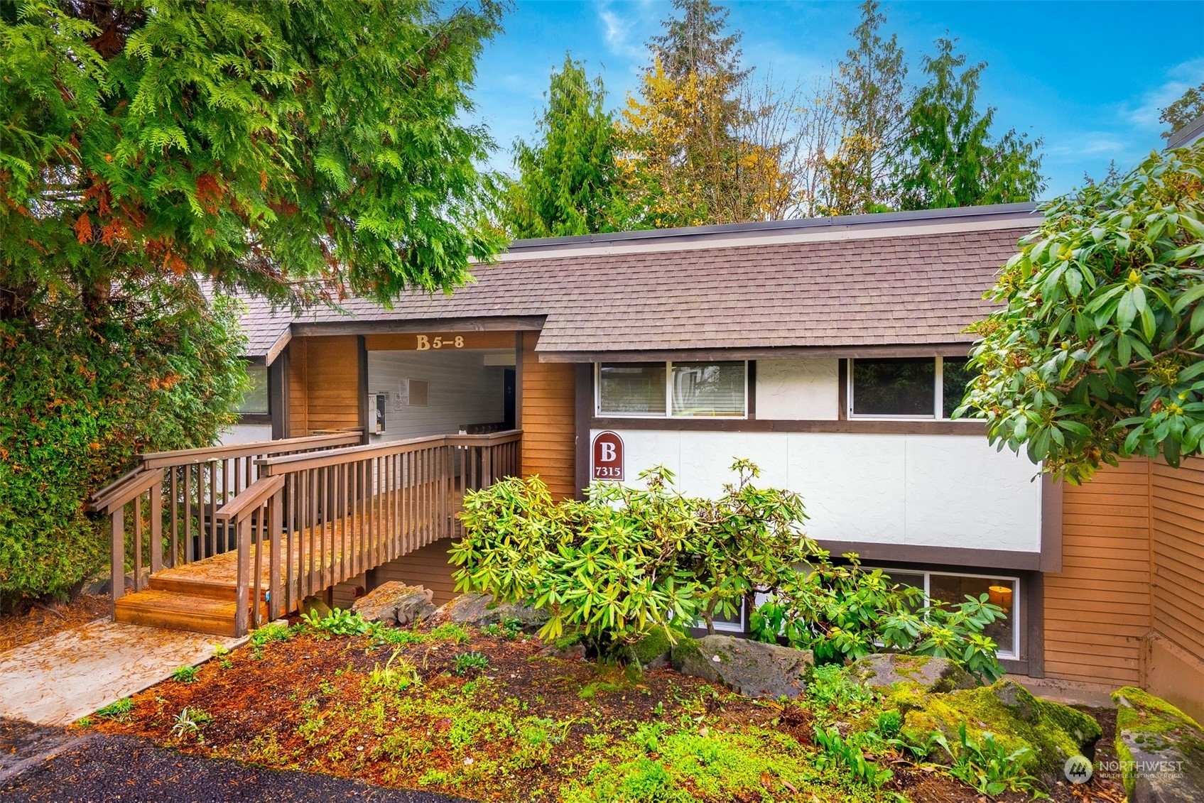 Property Photo:  7315  224th Street SW B7  WA 98026 