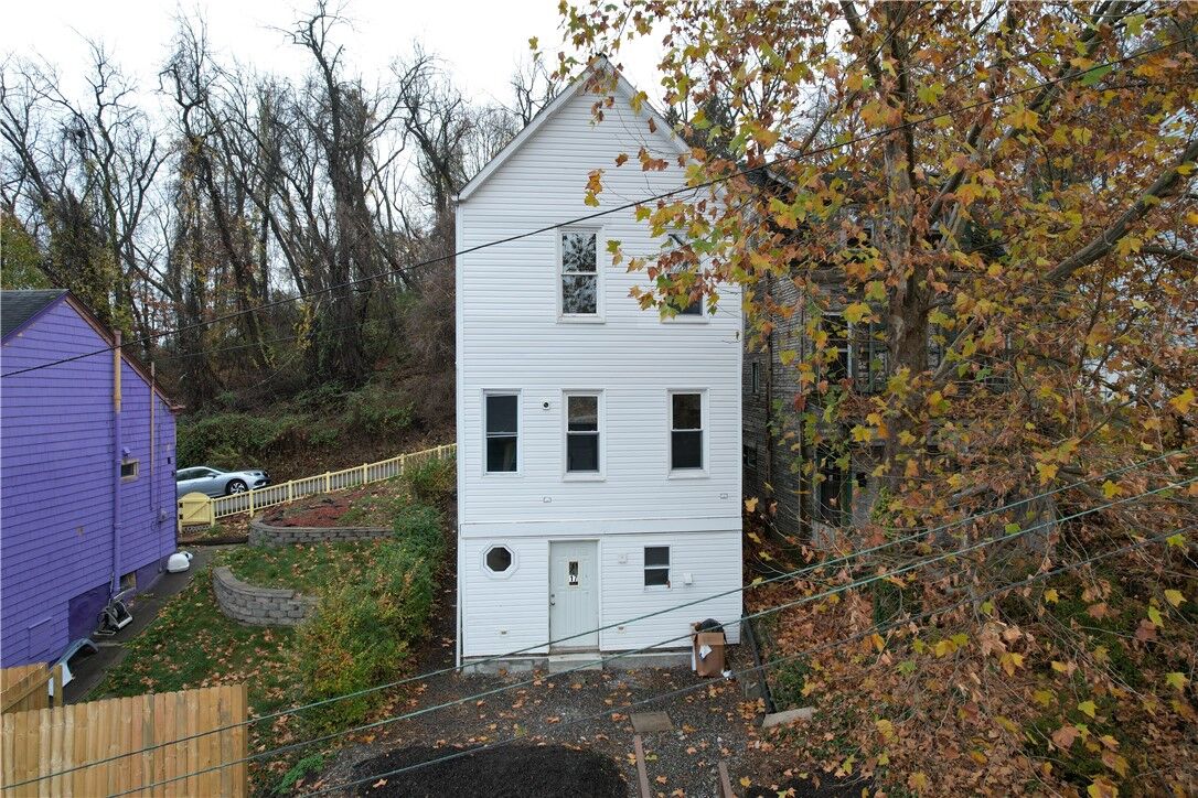 Property Photo: 17 Woessner Ave PA 15212