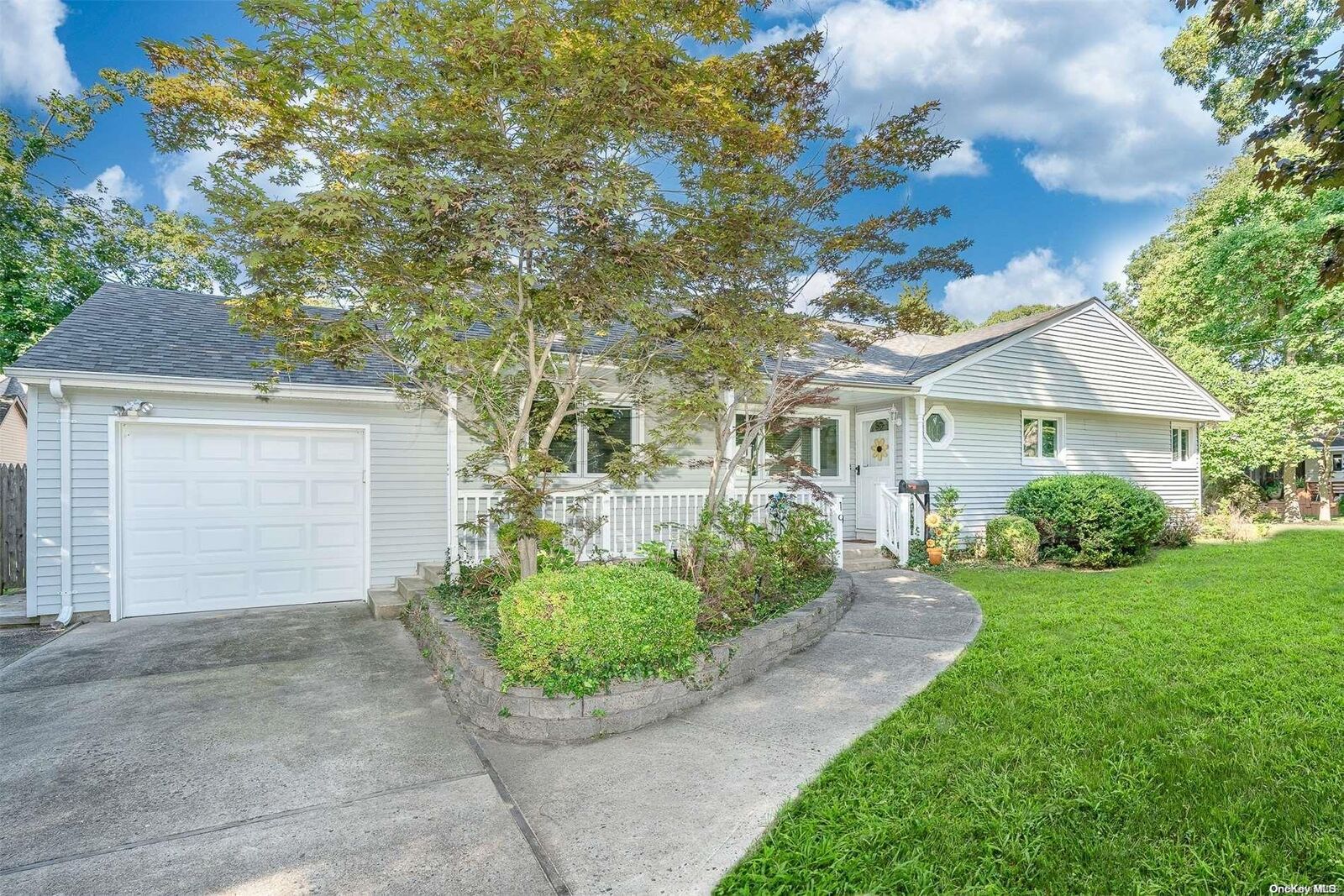 Property Photo: 19 Bay 2nd Street NY 11751