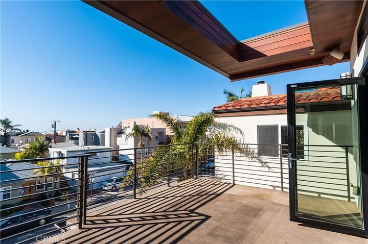 Property Photo: 122 Manhattan Avenue CA 90254