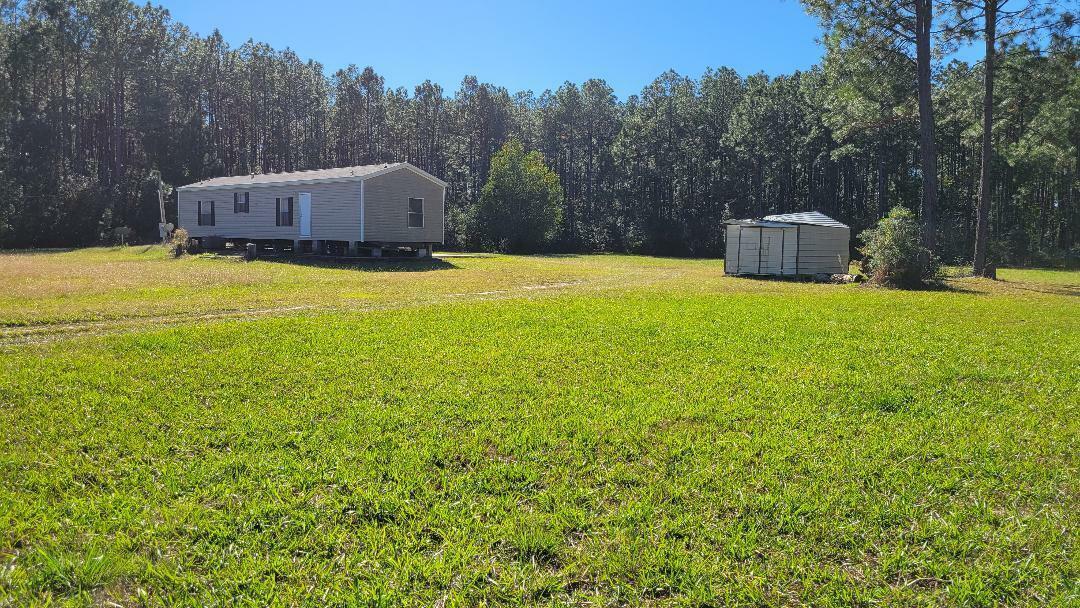 Property Photo: 246 Baldridge Road LA 70634