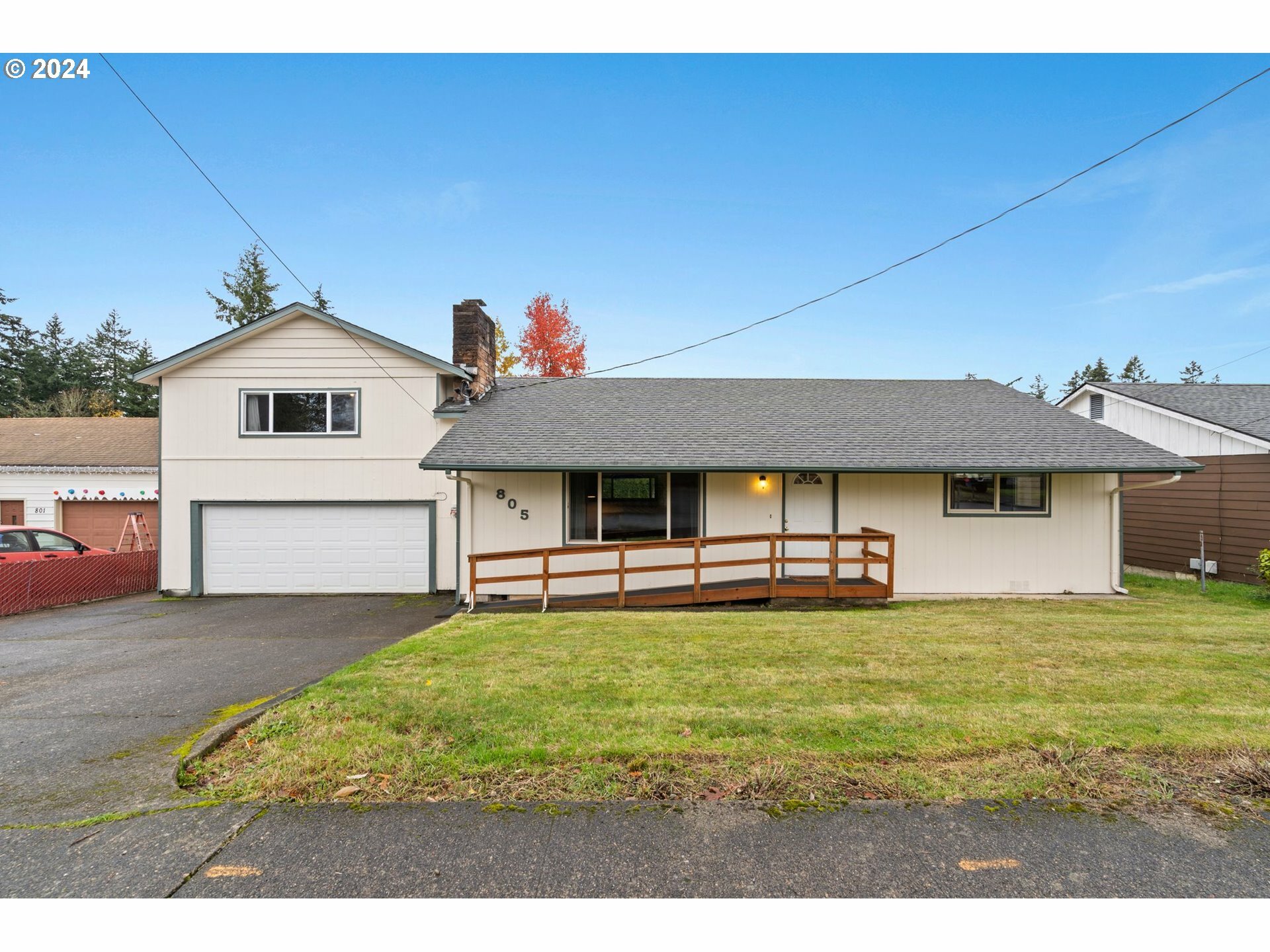 805 N 16th Ave  Kelso WA 98626 photo