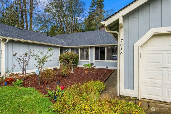 Property Photo: 2010 SW 307th Street B-24 WA 98023