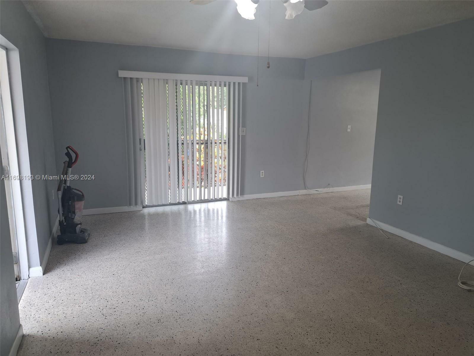 Property Photo:  519 NW 10th Ave 4  FL 33136 