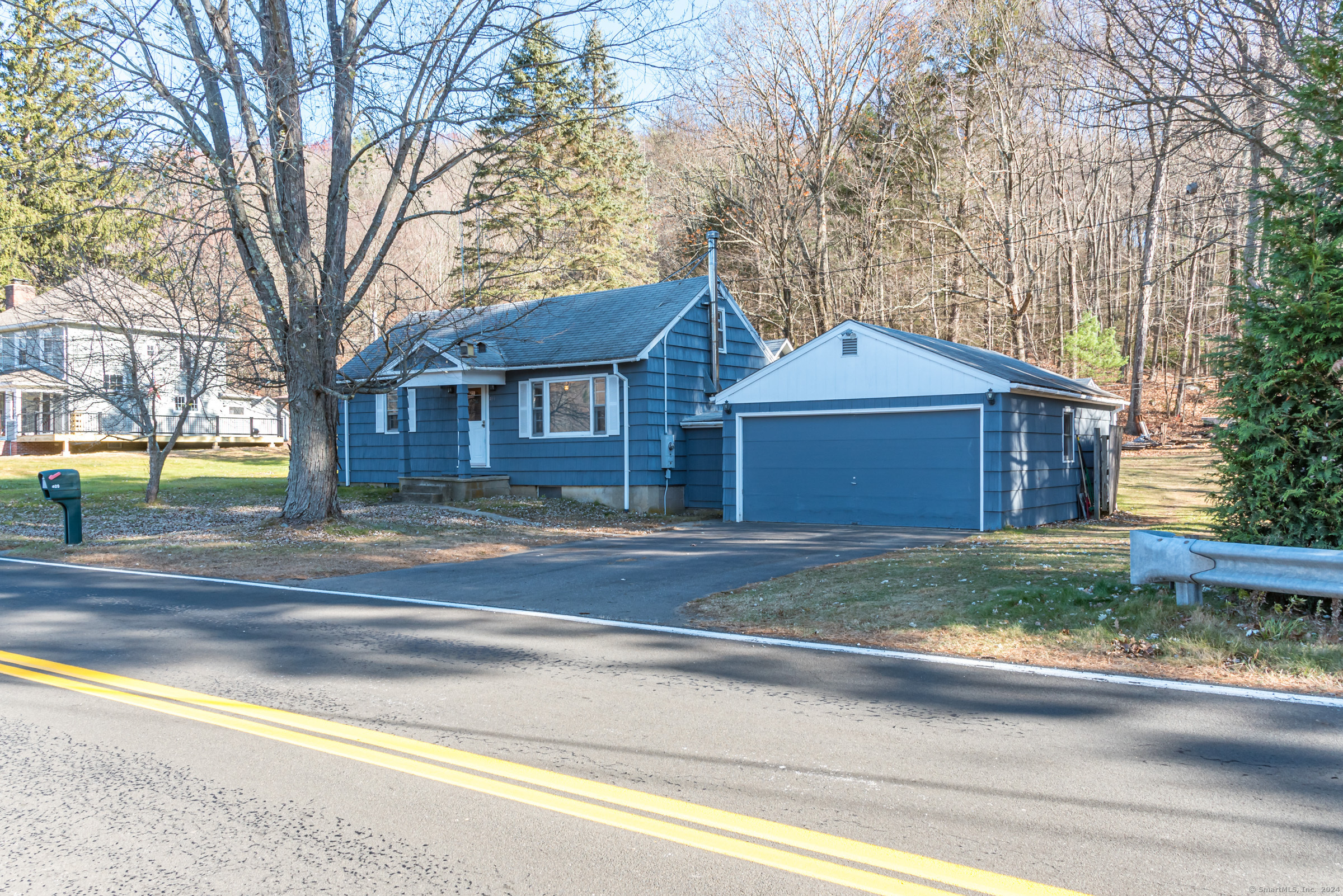 Property Photo:  409 Greystone Road  CT 06786 