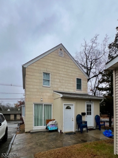 Property Photo:  592 Fairfield Rd  NJ 07470 