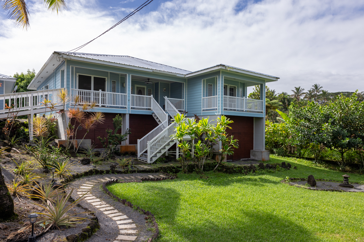 Property Photo:  2028 Kalanianaole St  HI 96720 