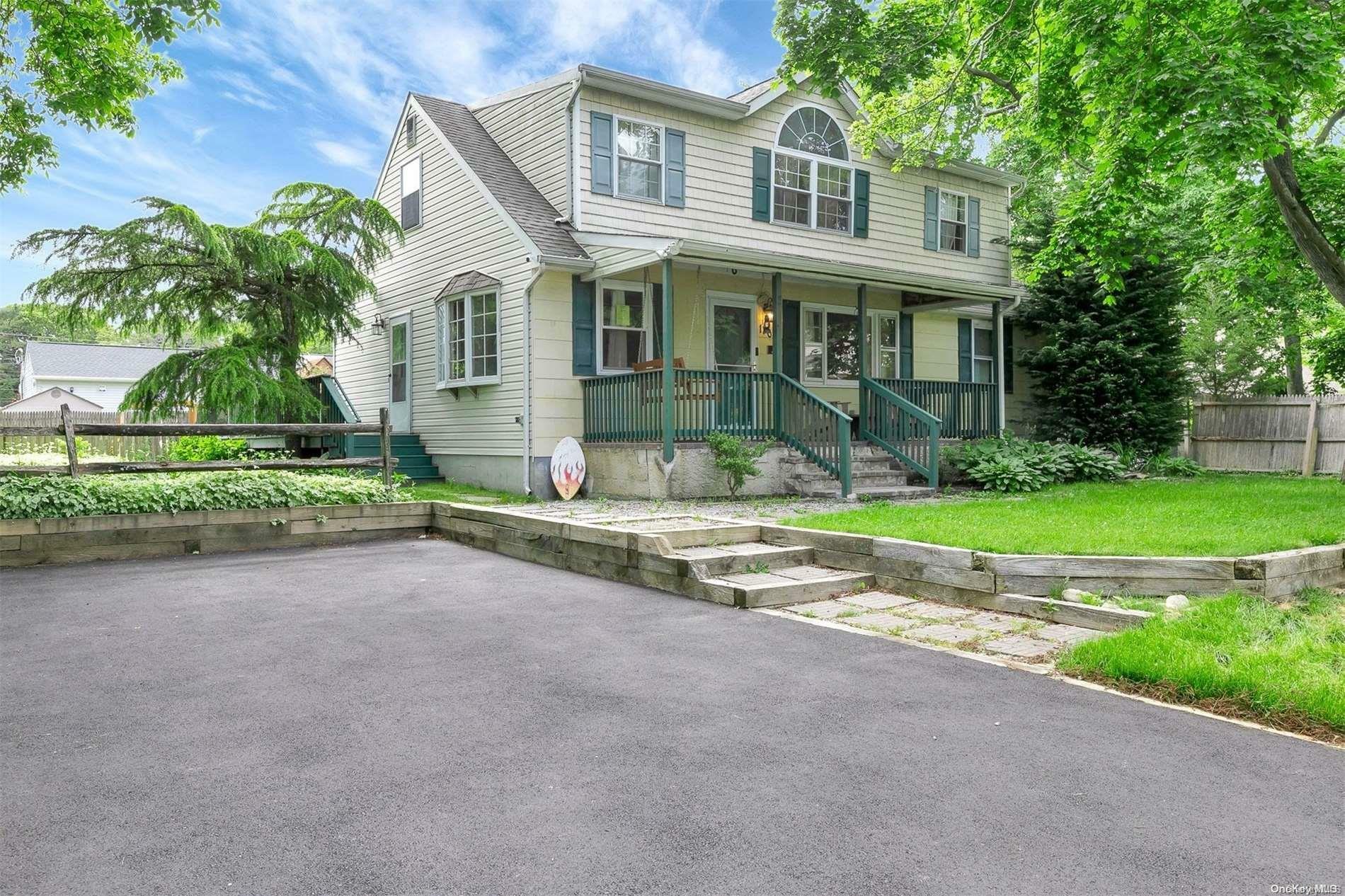 Property Photo:  110 Dahlia Drive  NY 11951 