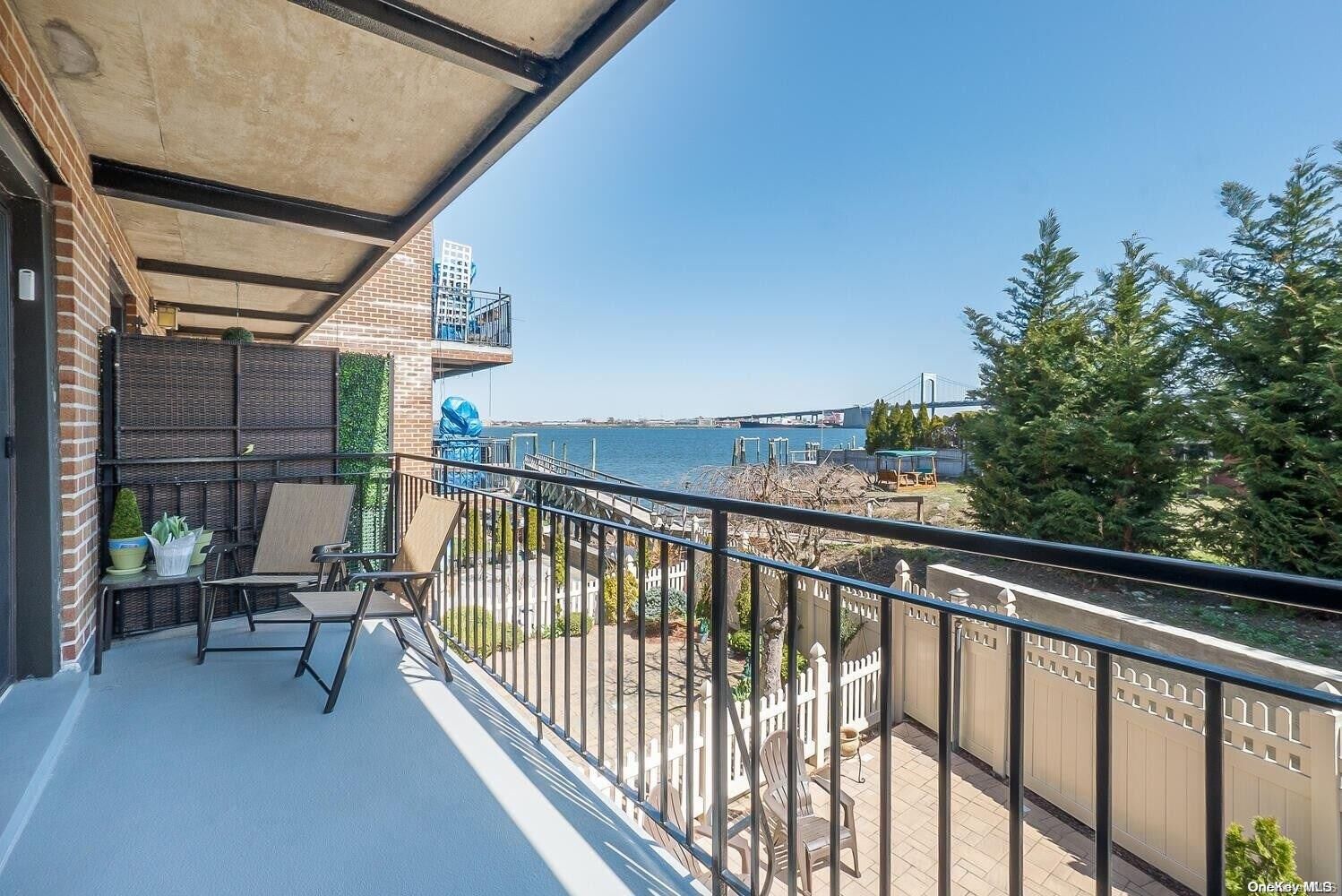 Property Photo:  154-27A Riverside Drive 5A  NY 11357 
