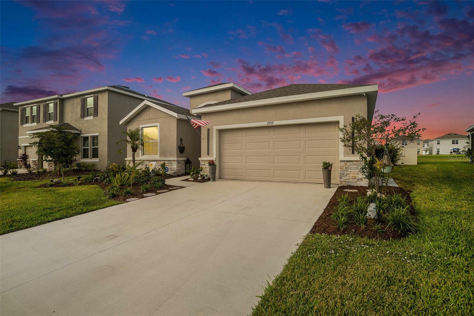 Property Photo:  17739 Cantarina Cove  FL 34211 