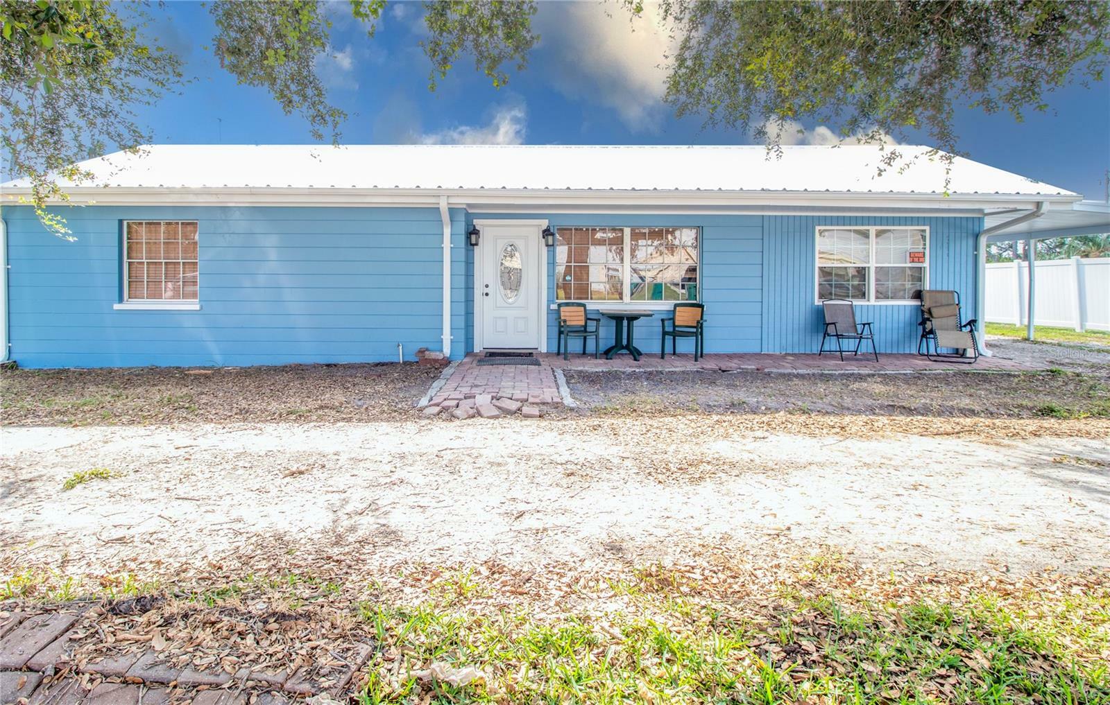 Property Photo:  203 8th Street W  FL 34221 