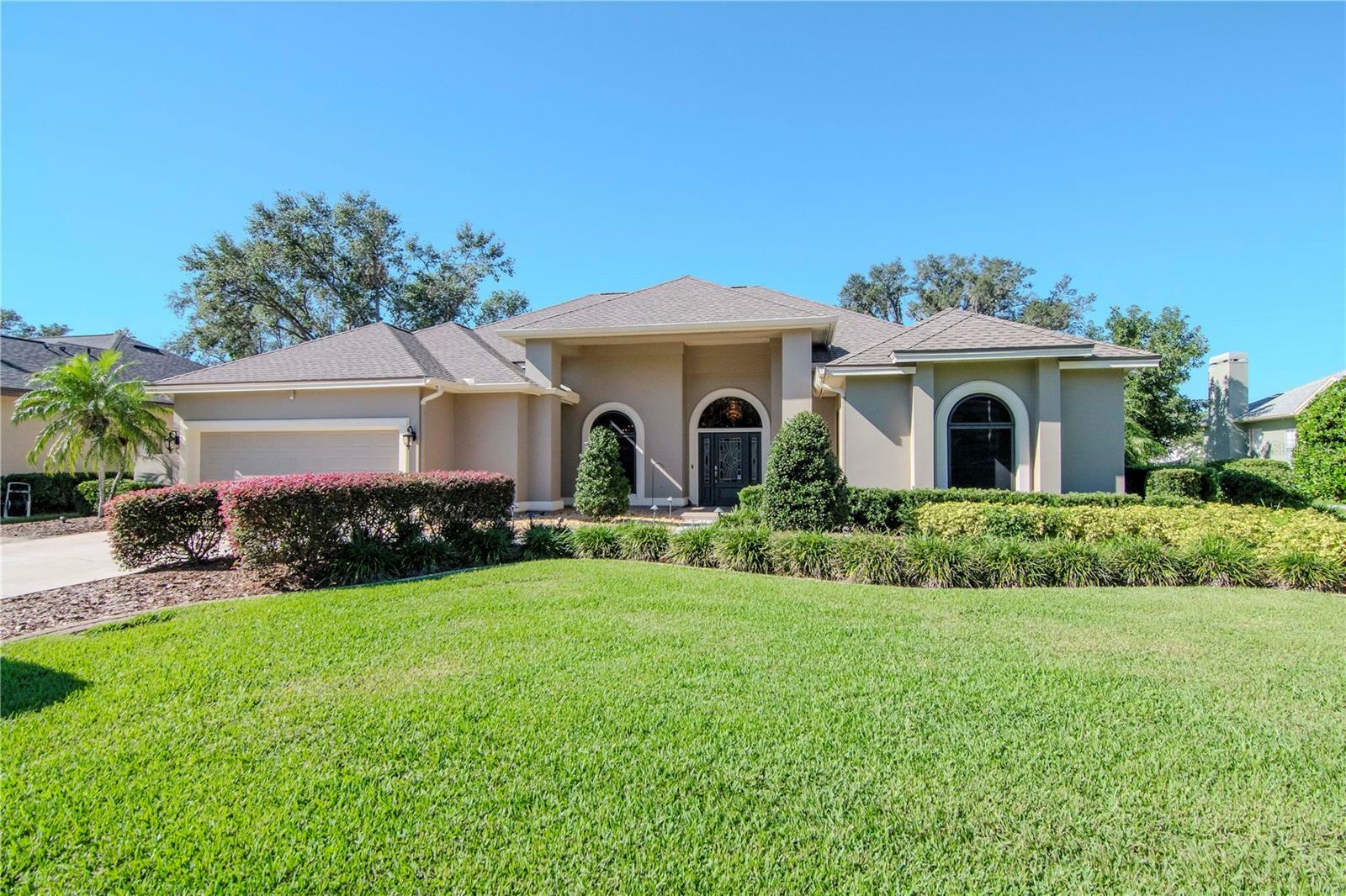 Property Photo:  5112 Rolling Fairway Drive  FL 33596 