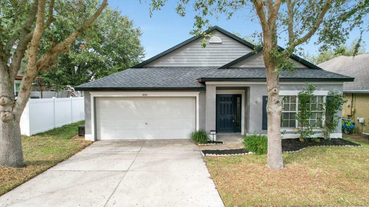 Property Photo:  1031 Longville Circle  FL 32778 