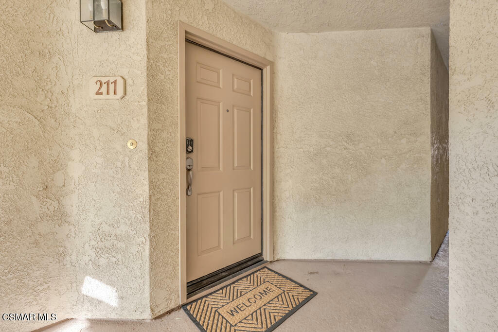 Property Photo:  5744 Oak Bend Lane 211  CA 91377 