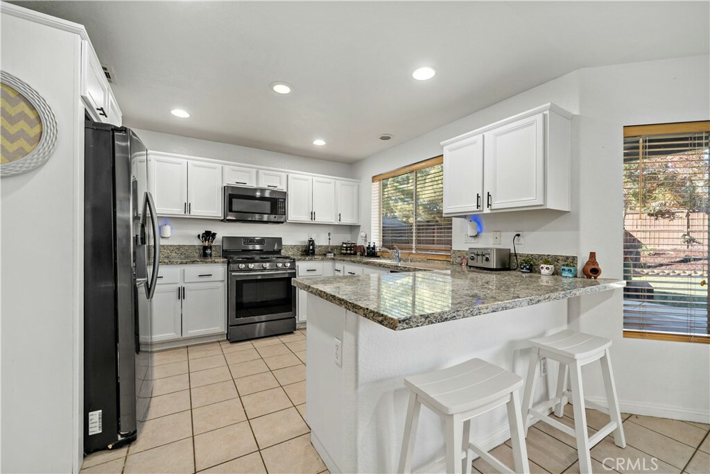 Property Photo:  40713 La Salle Place  CA 92563 