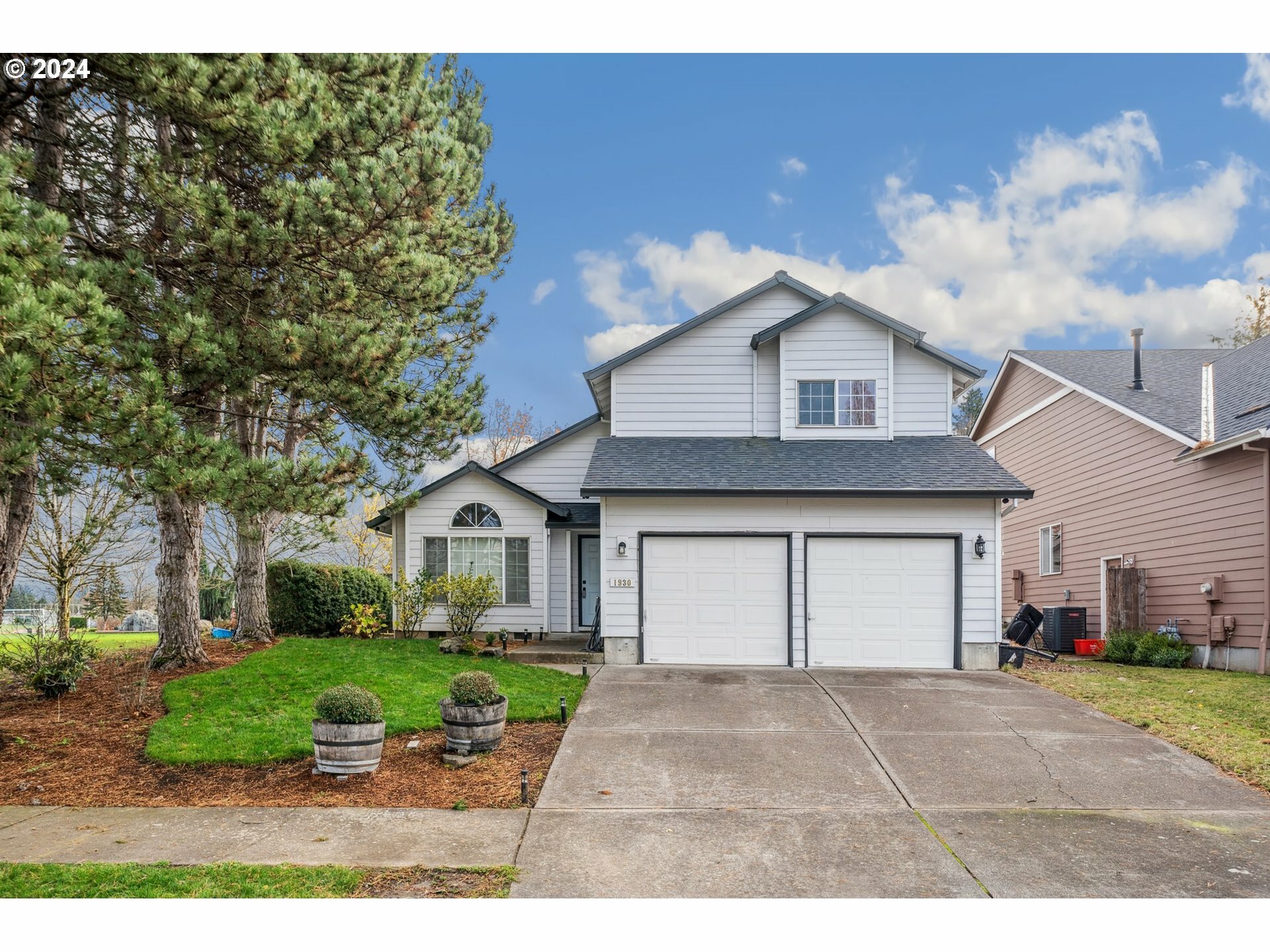 1930 SW Stella Way  Troutdale OR 97060 photo