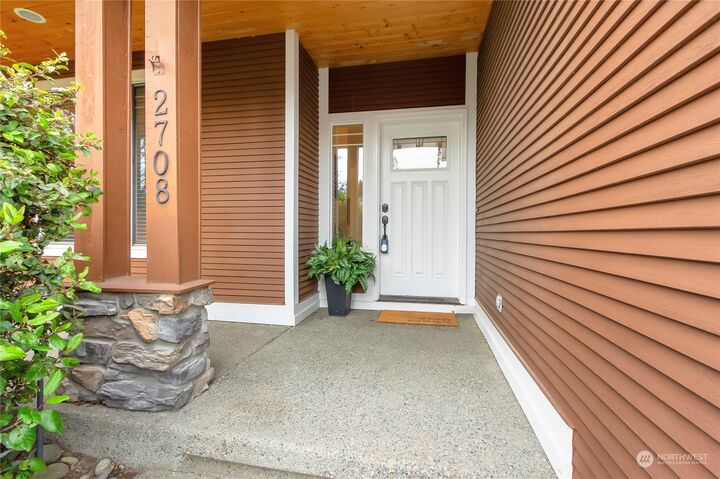 Property Photo:  2708  216th Avenue Ct E  WA 98391 