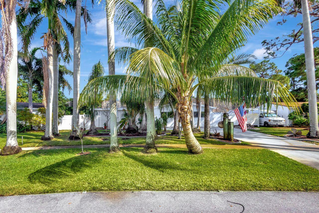 Property Photo:  9520 Birmingham Drive  FL 33410 