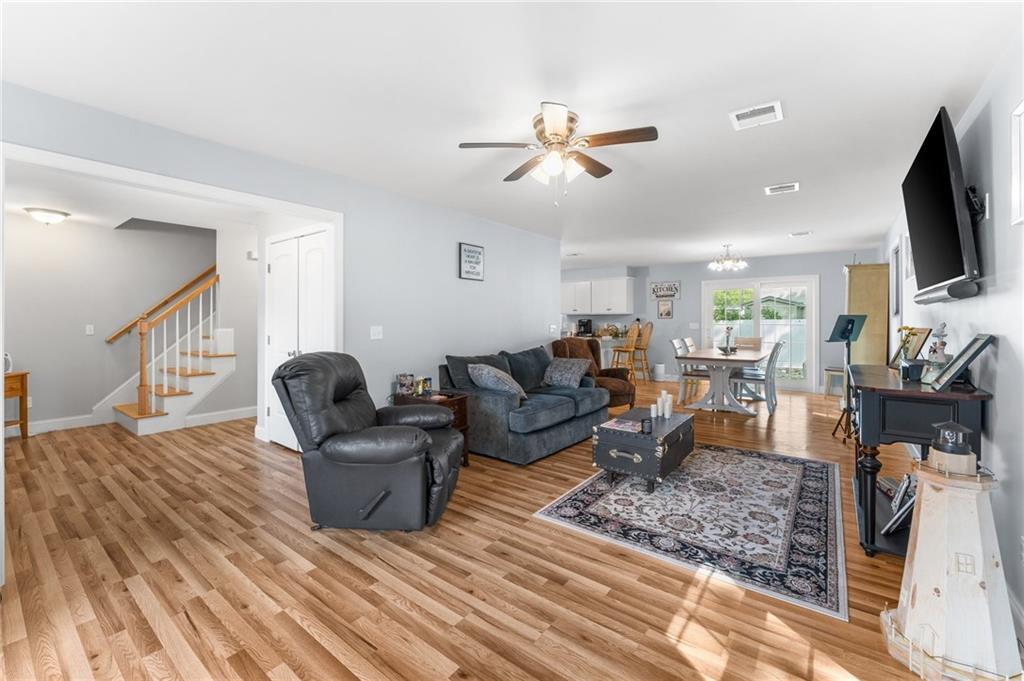113 Van Zandt Avenue  Warwick RI 02889 photo