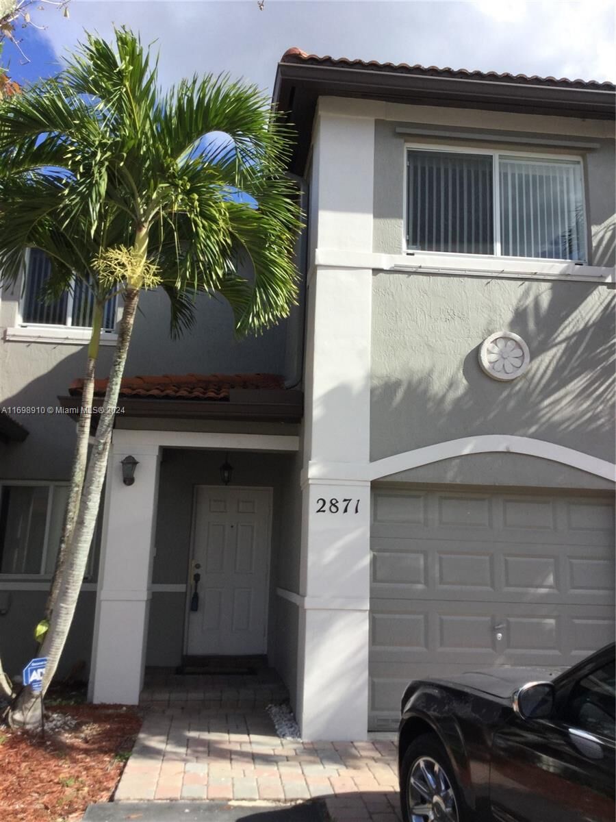 Property Photo:  2871 SW 127th Ave  FL 33027 