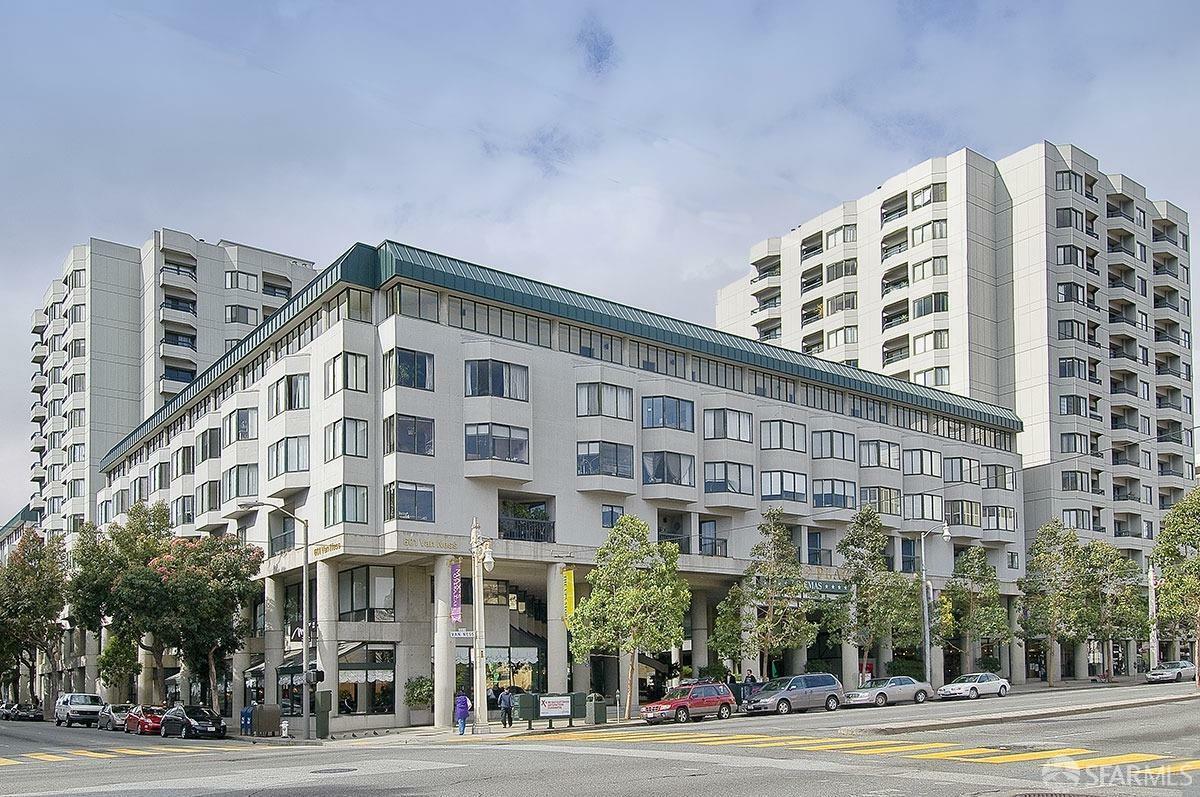 Property Photo:  601 Van Ness Avenue 504  CA 94102 