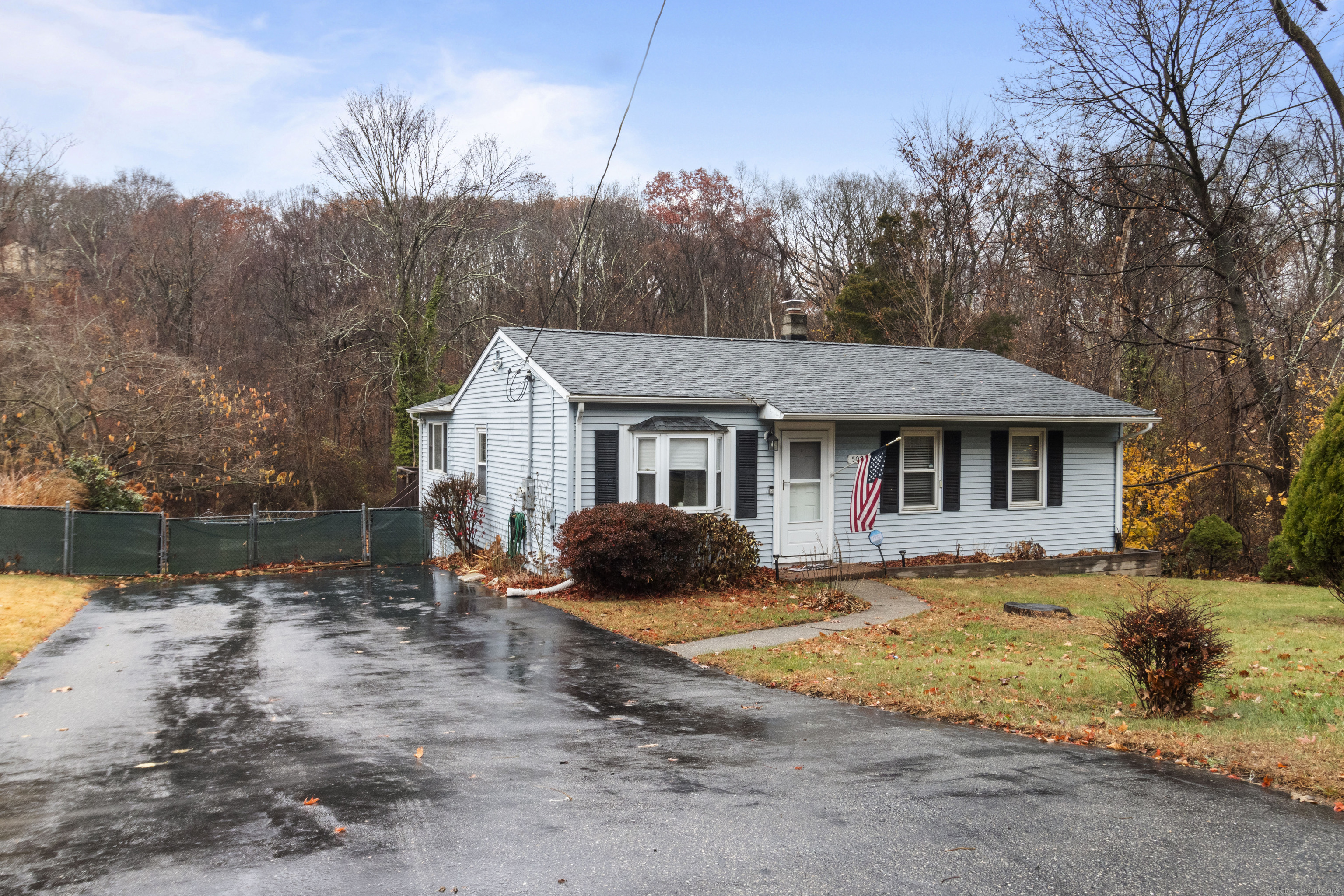 Property Photo:  509 Foxon Road  CT 06513 