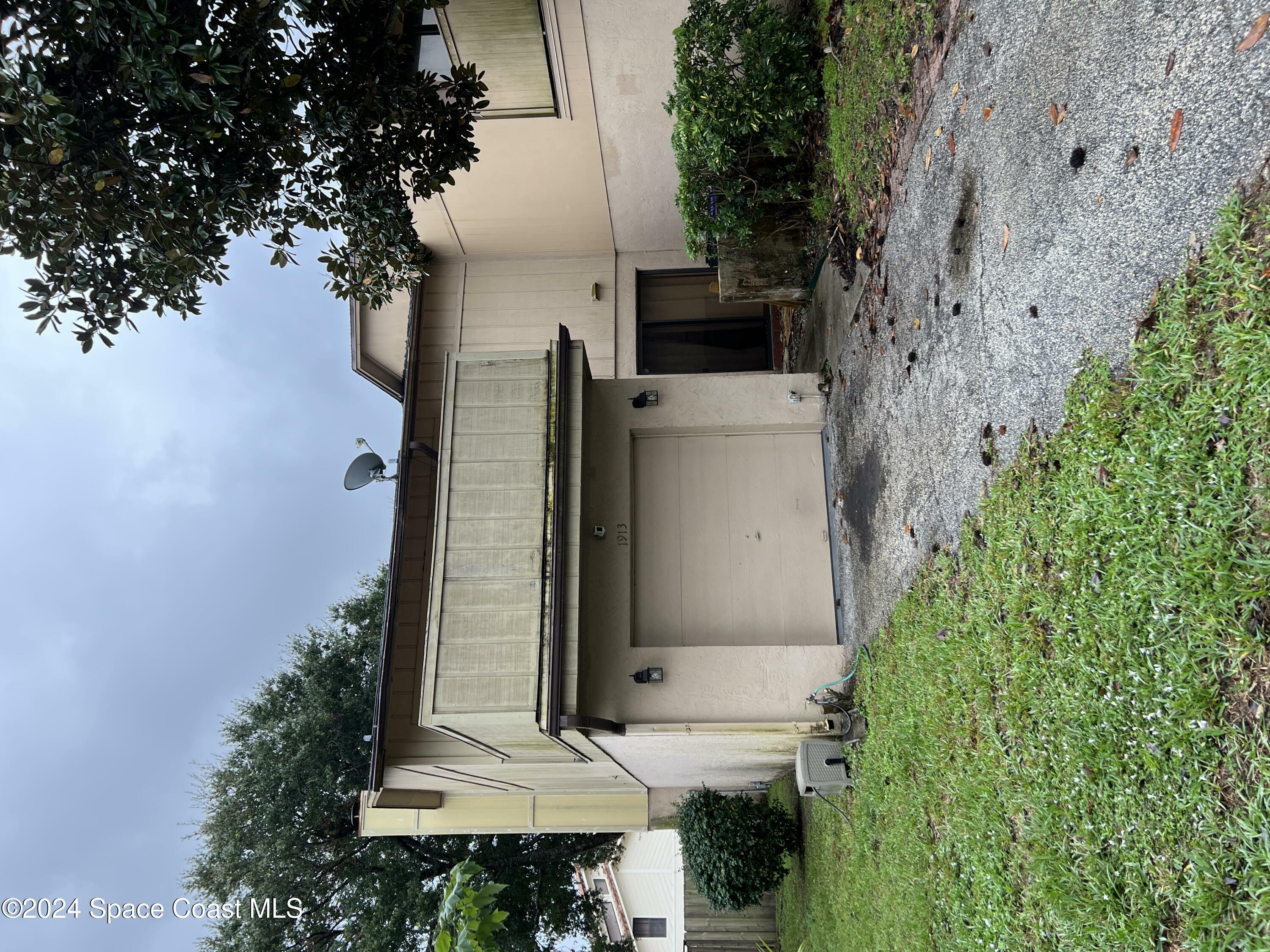 Property Photo:  1913 Cashew Court  FL 32780 