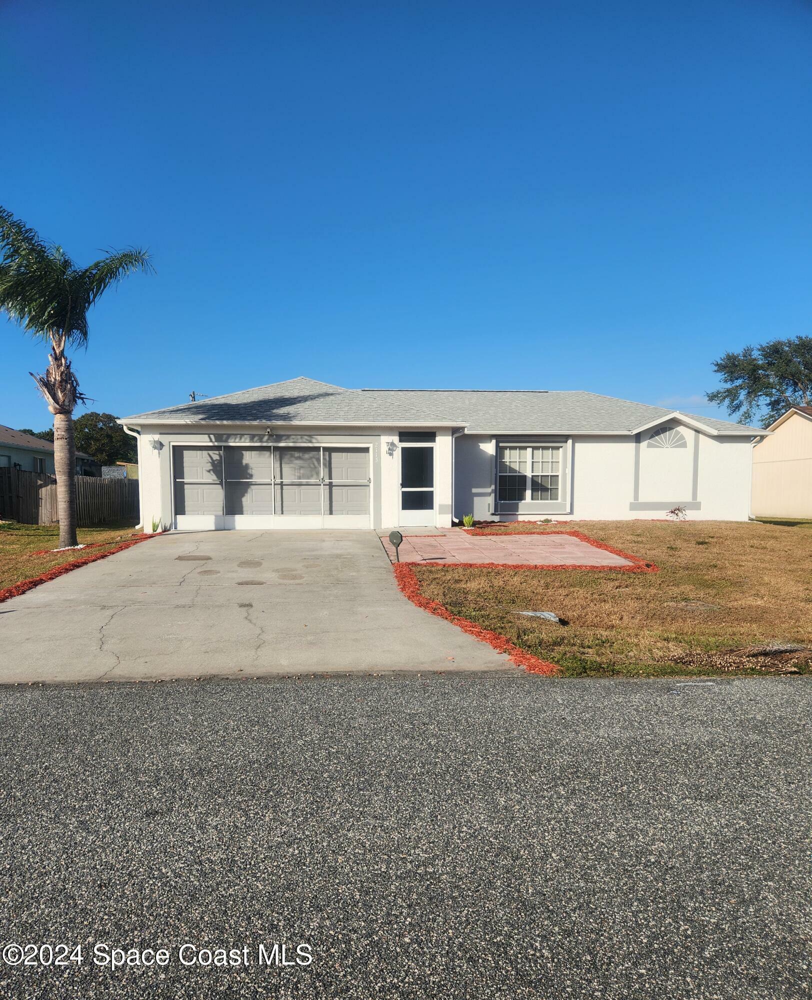 Property Photo:  2113 Greyfield Street NE  FL 32907 