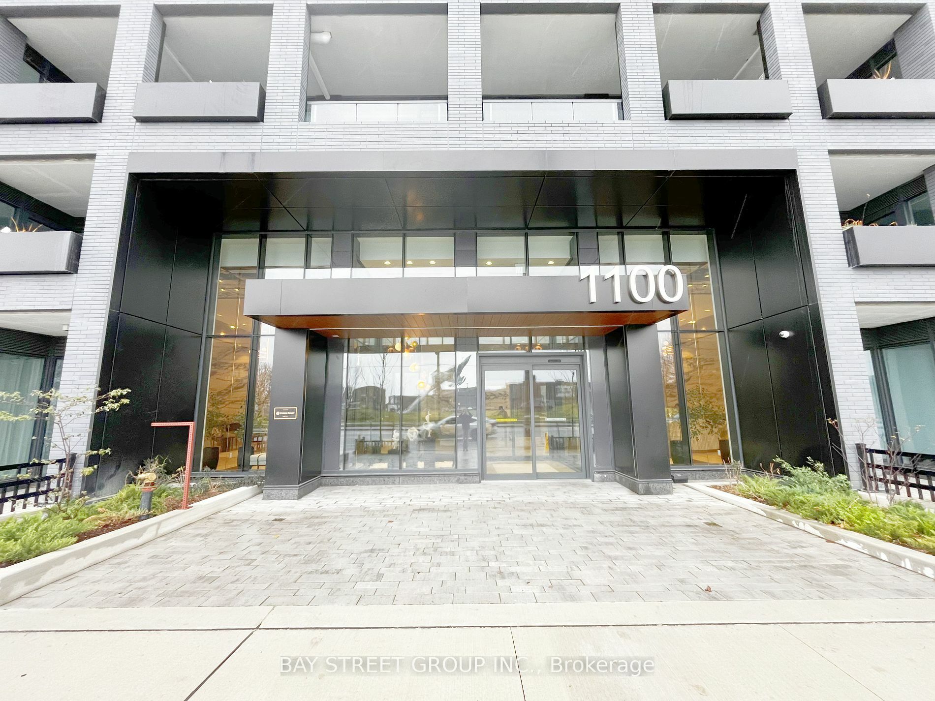 Property Photo:  1100 Sheppard Ave W 1533  ON M3K 0E4 