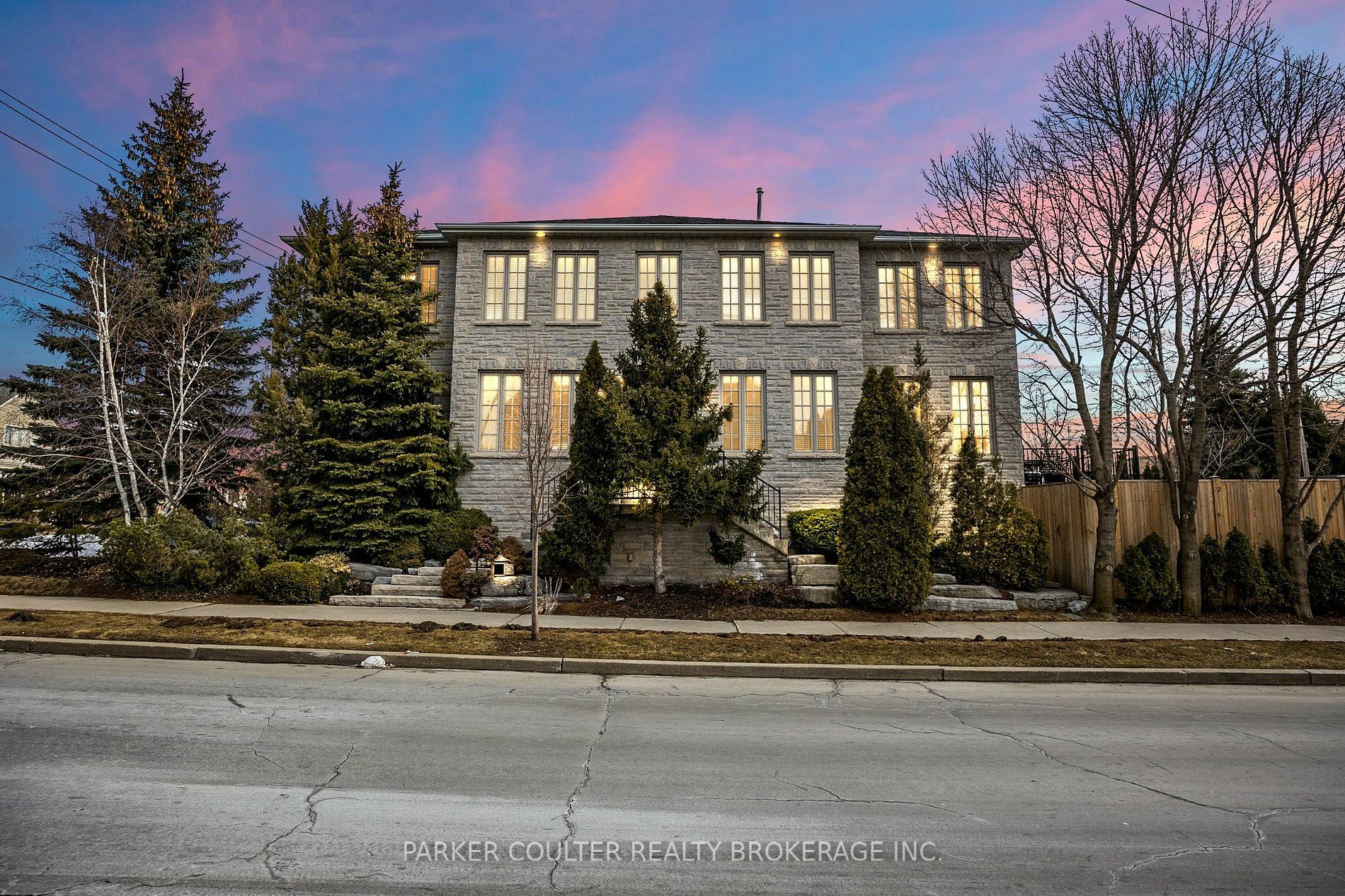 Property Photo:  149 Glen Park Ave  ON M6B 2C6 