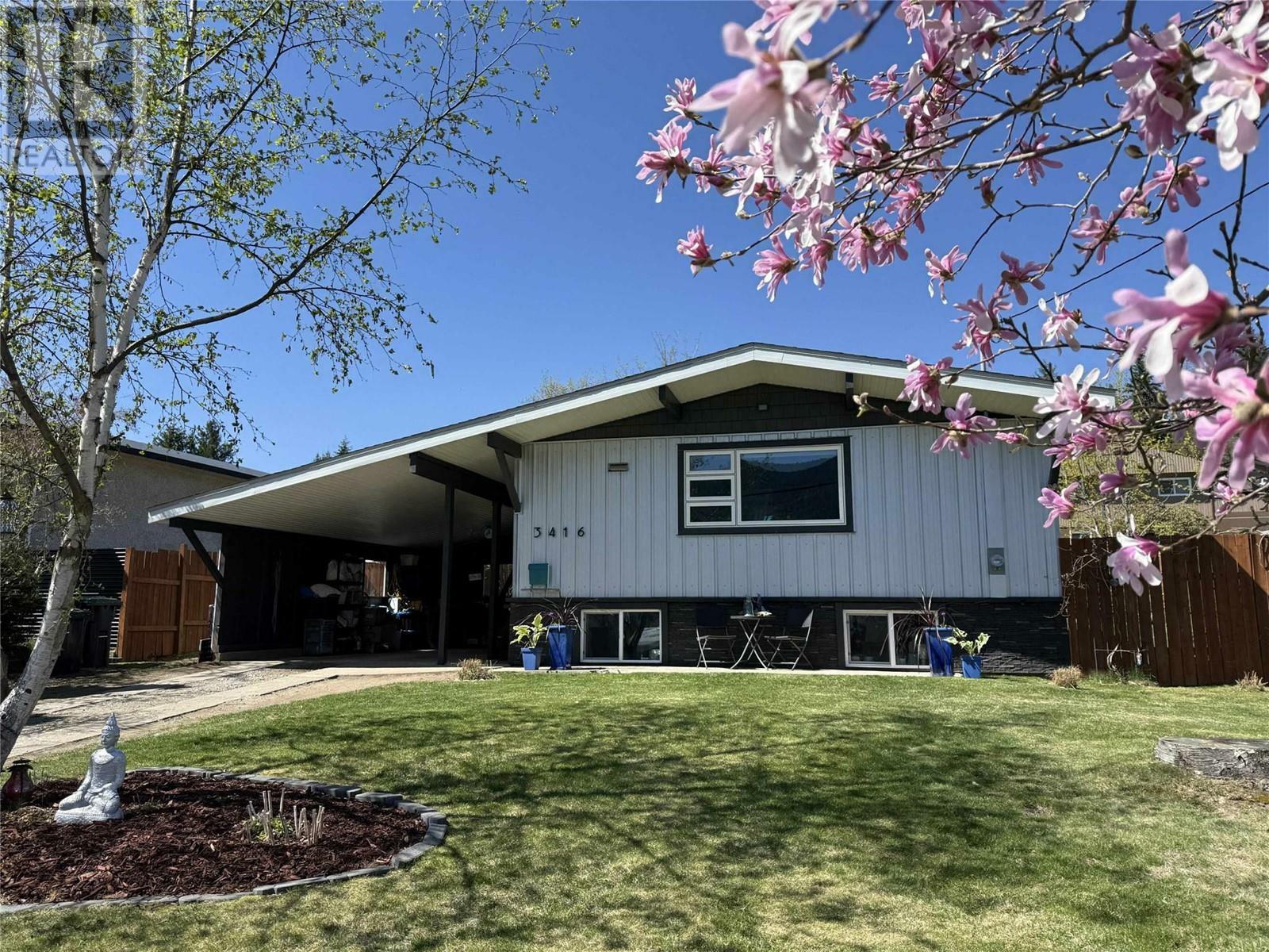 3416 8th Avenue  Castlegar BC V1N 2Y4 photo