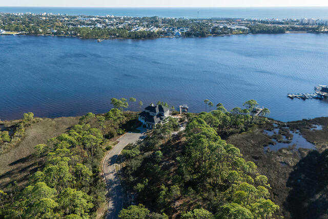 Property Photo: 1107 E Water Oak FL 32413