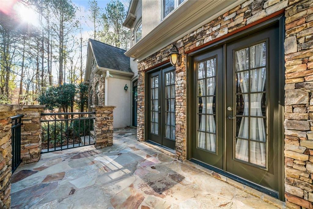 Property Photo:  8170 Hurakan Creek Crossing  GA 30028 