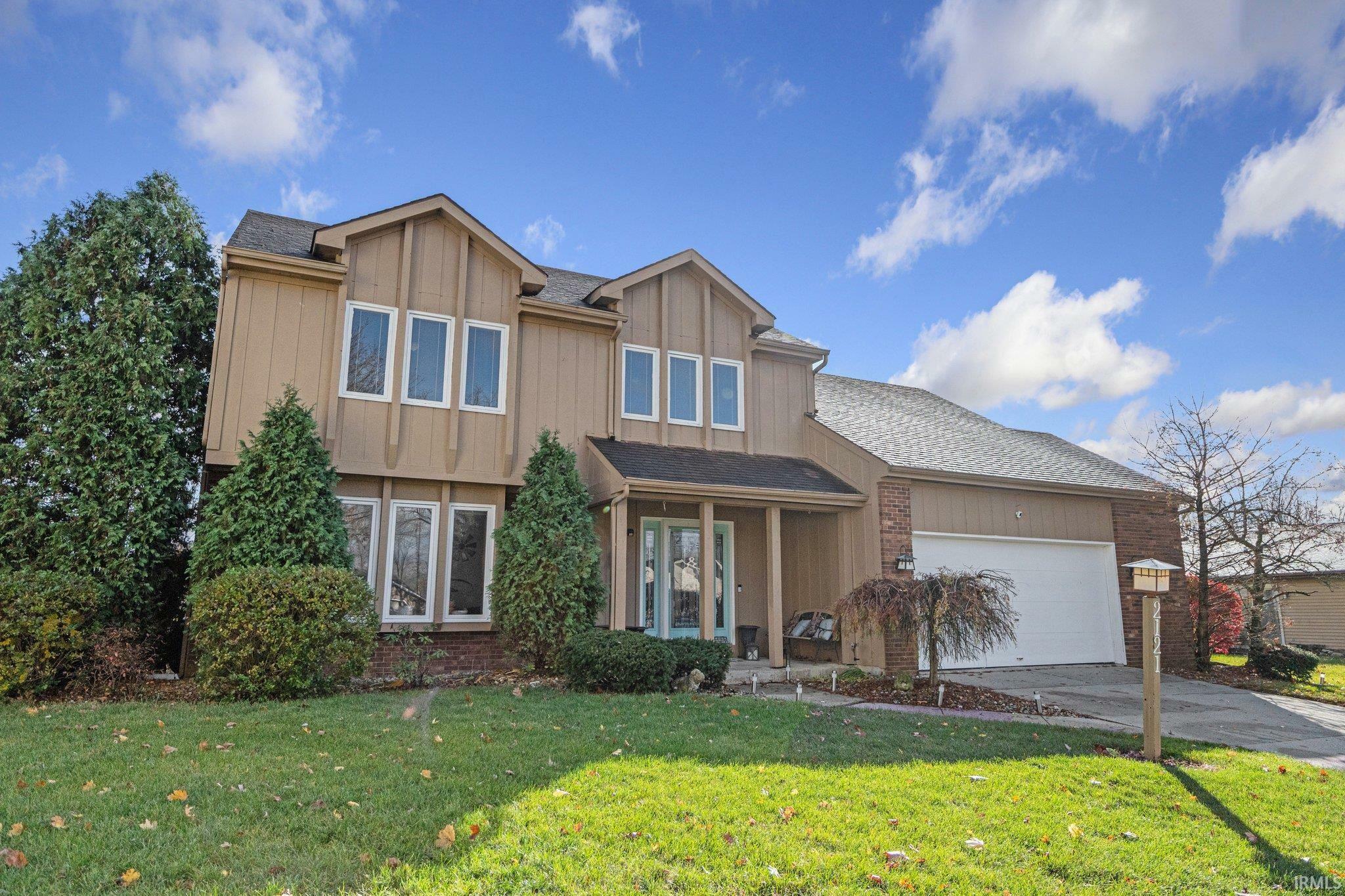 Property Photo: 2121 Hearthstone Drive IN 46804-1378