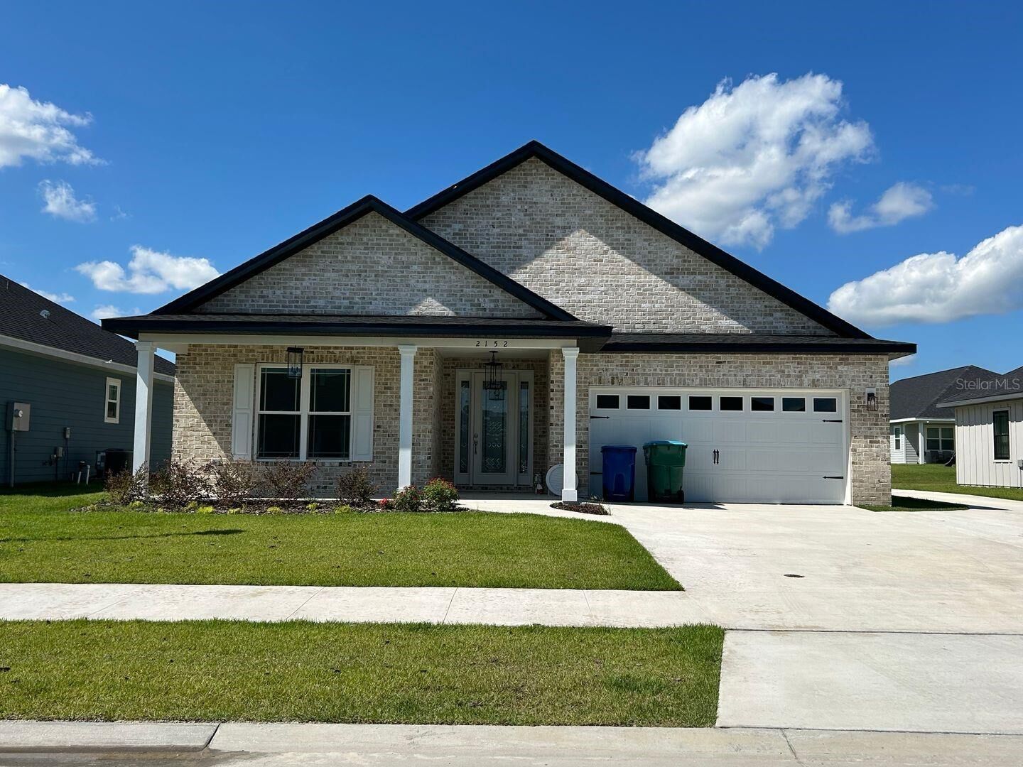 Property Photo: 2152 SW 245th Drive FL 32669