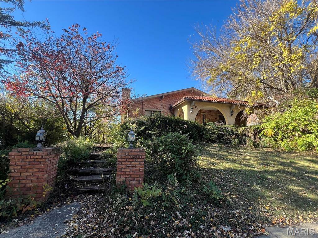 Property Photo: 601 N Benton Avenue MO 63301