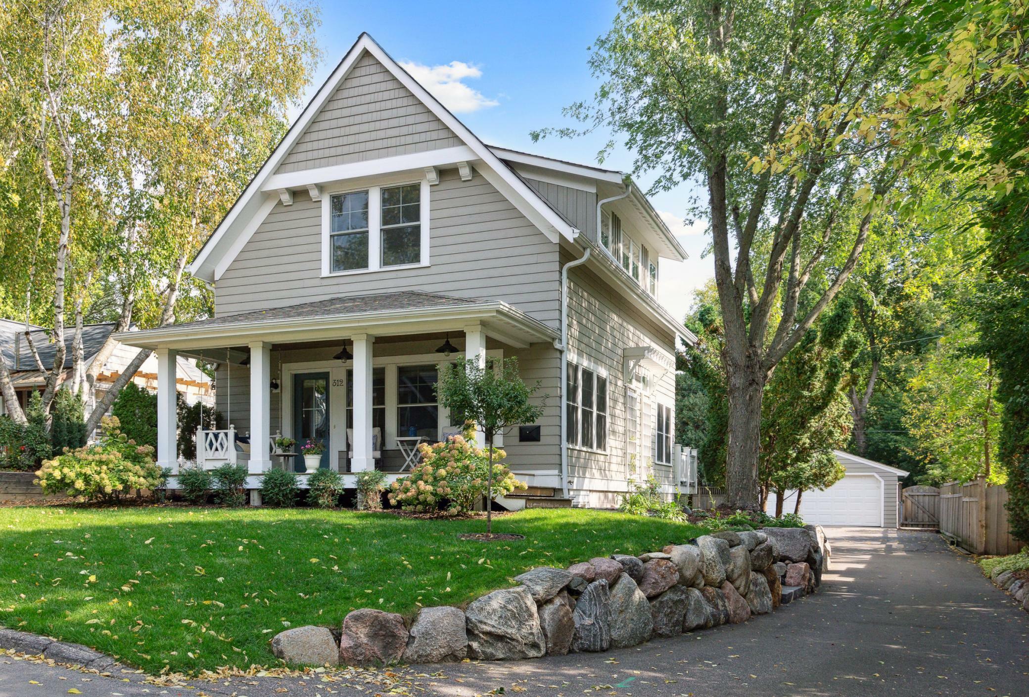 Property Photo:  312 Hampton Street  MN 55391 