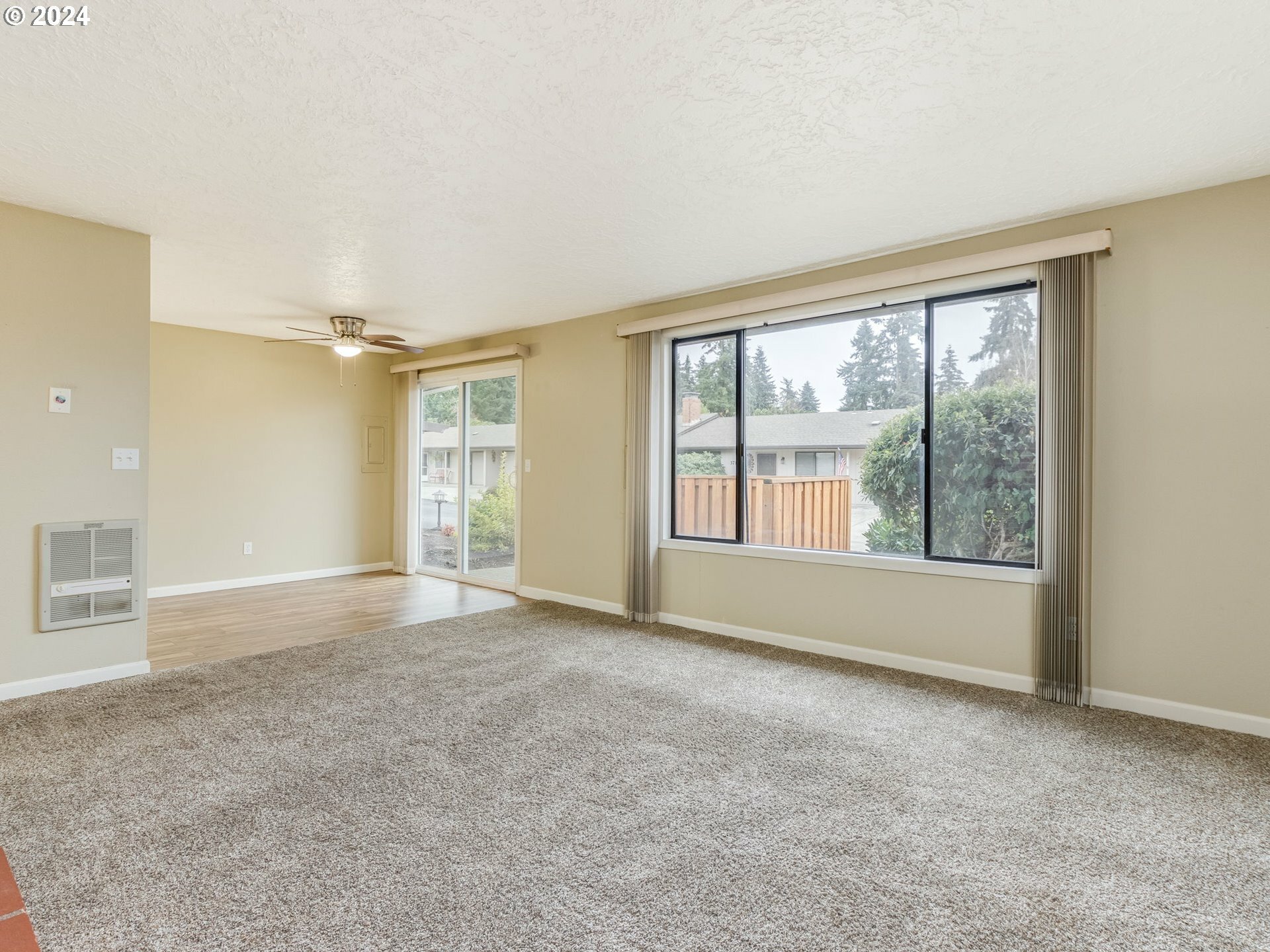 Property Photo:  3710 NE 45th St  WA 98661 