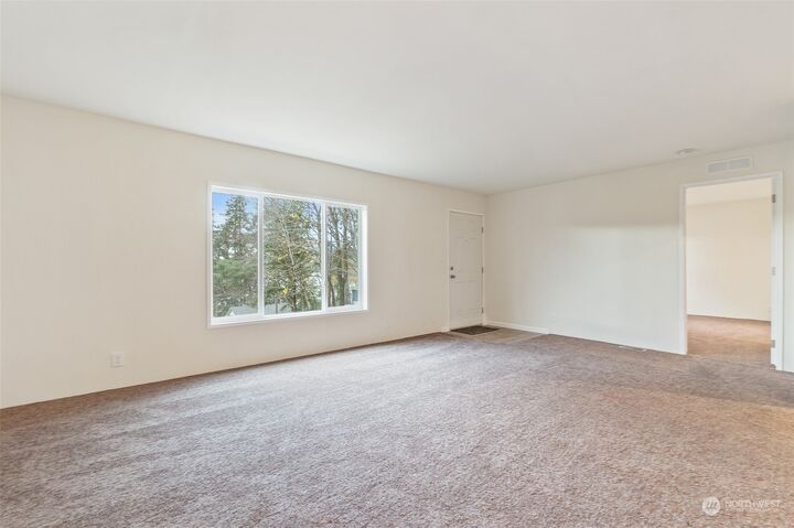 Property Photo:  190  Midway Lane E  WA 98584 
