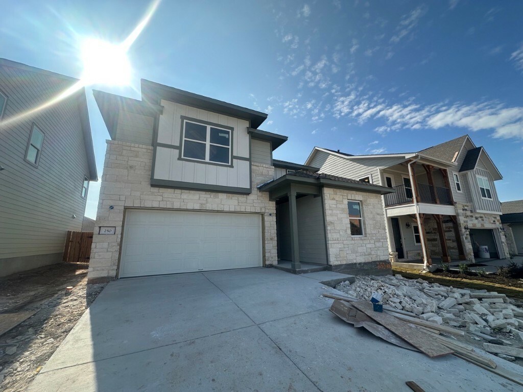 Property Photo: 250 Wrangell Way TX 78620