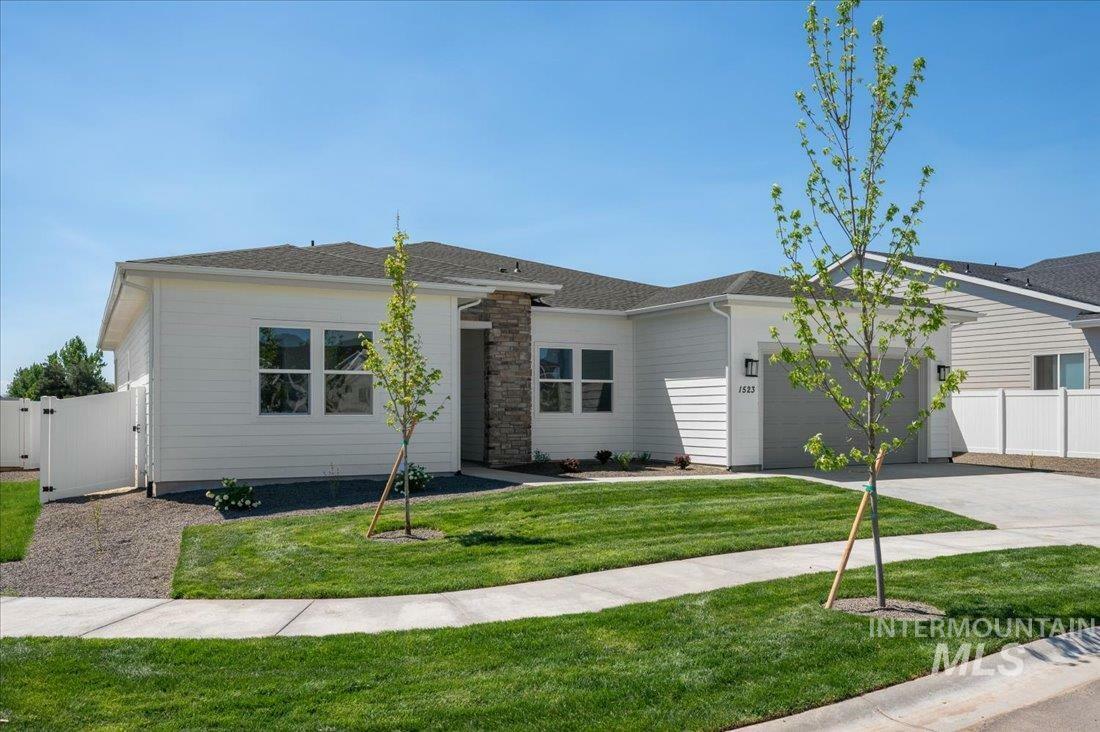 Property Photo: 1523 W Switchgrass Ct ID 83642