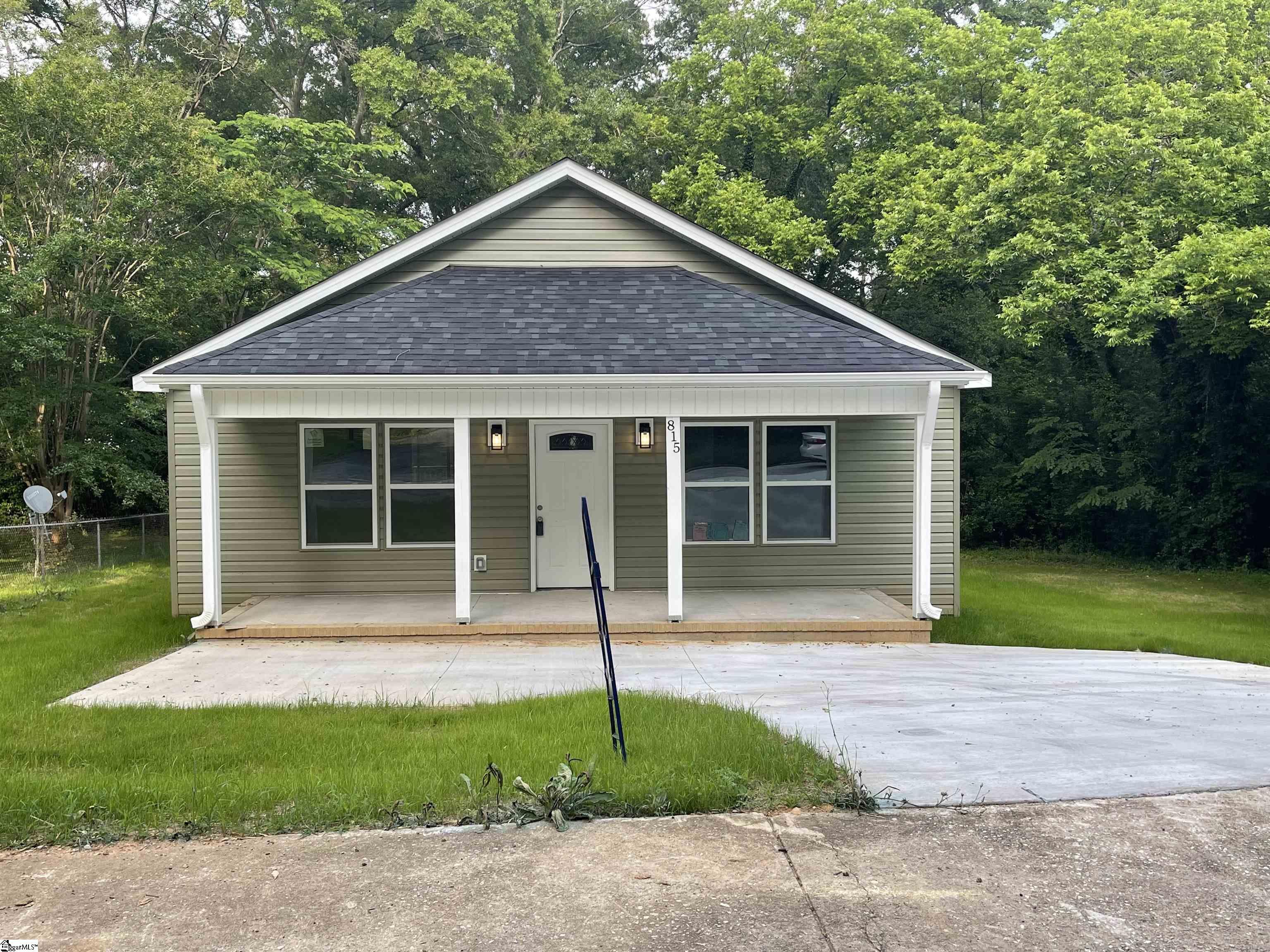 Property Photo: 815 S Liberty Street SC 29306