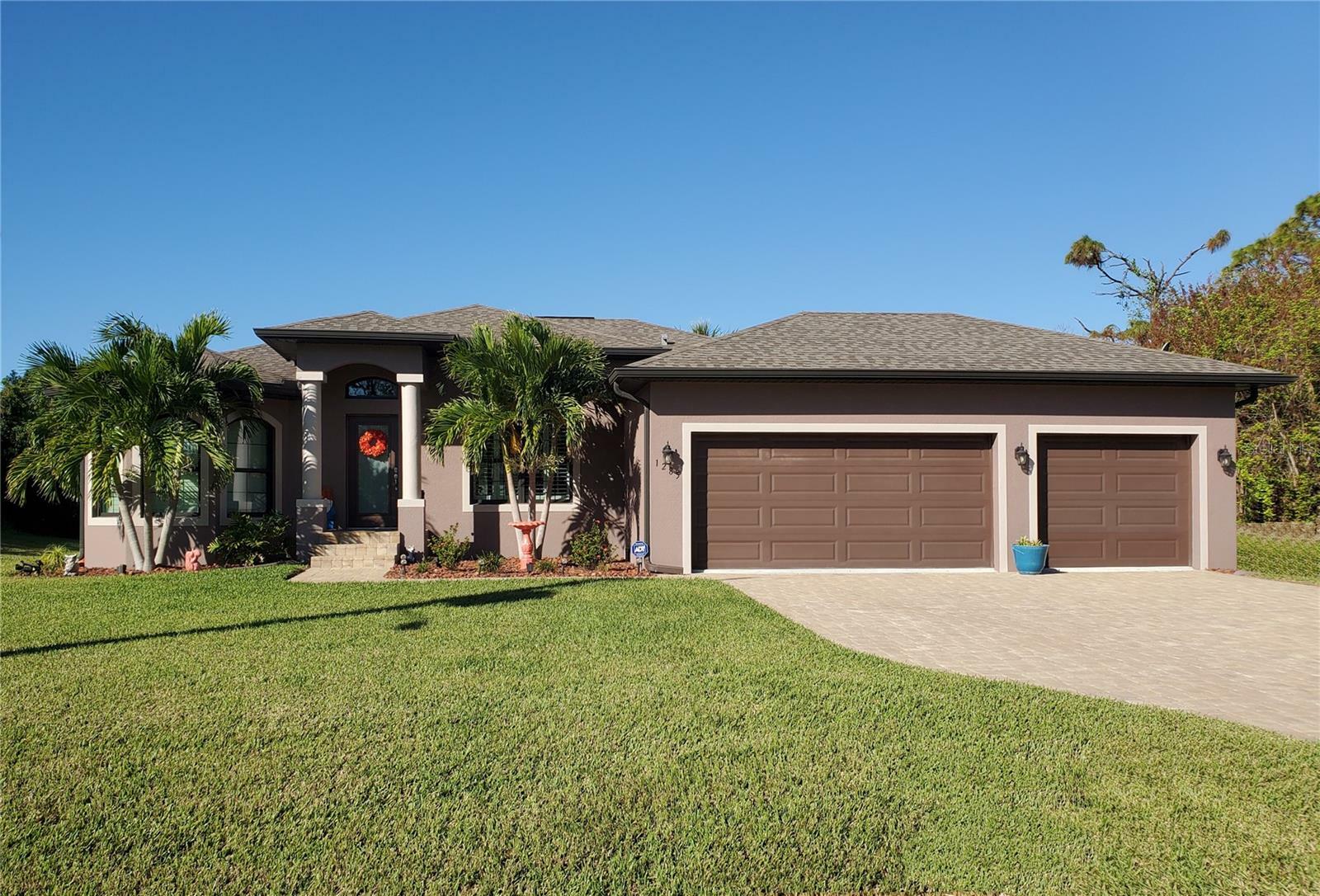 Property Photo: 1285 Liggett Cir FL 33953