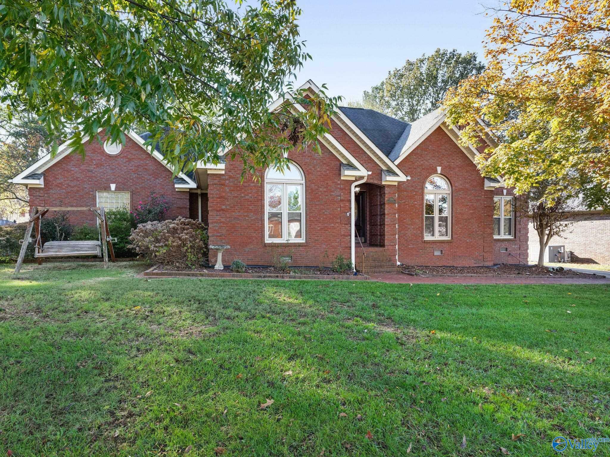 1208 Chesterfield Road SE  Huntsville AL 35803 photo