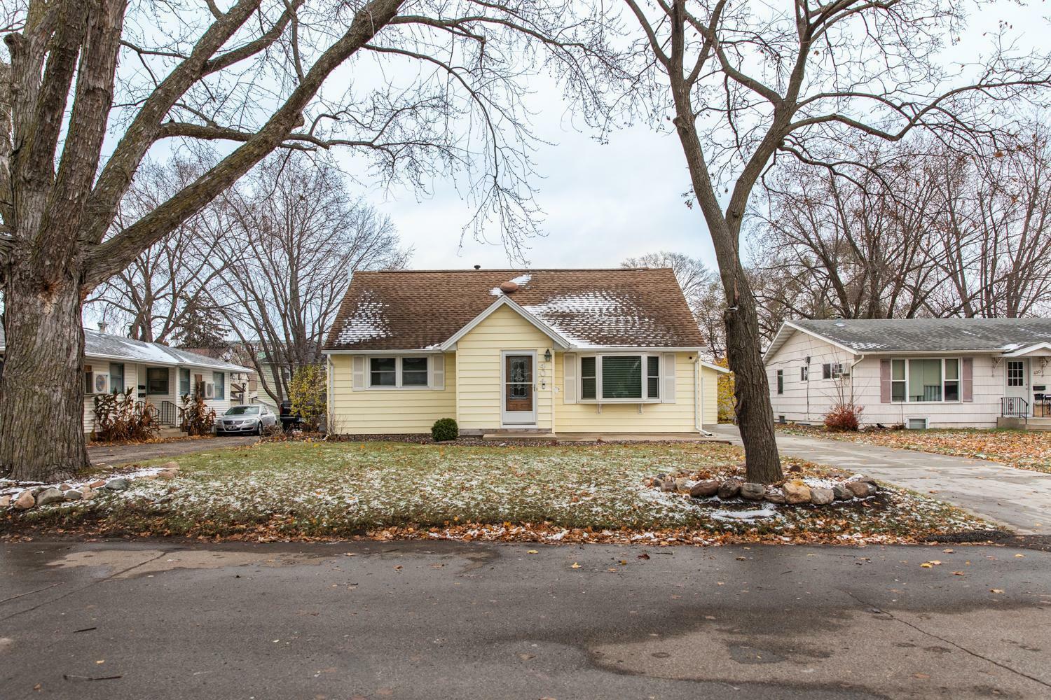 Property Photo:  404 12th Avenue NW  MN 55901 