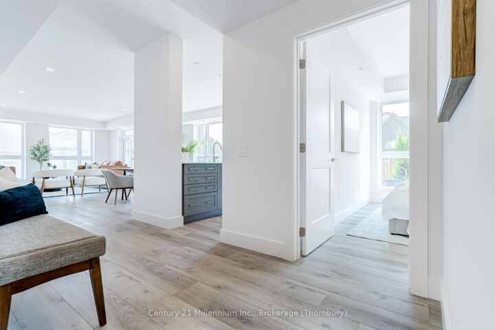 Property Photo:  4 Kimberly Lane 109  ON L9Y 5T6 