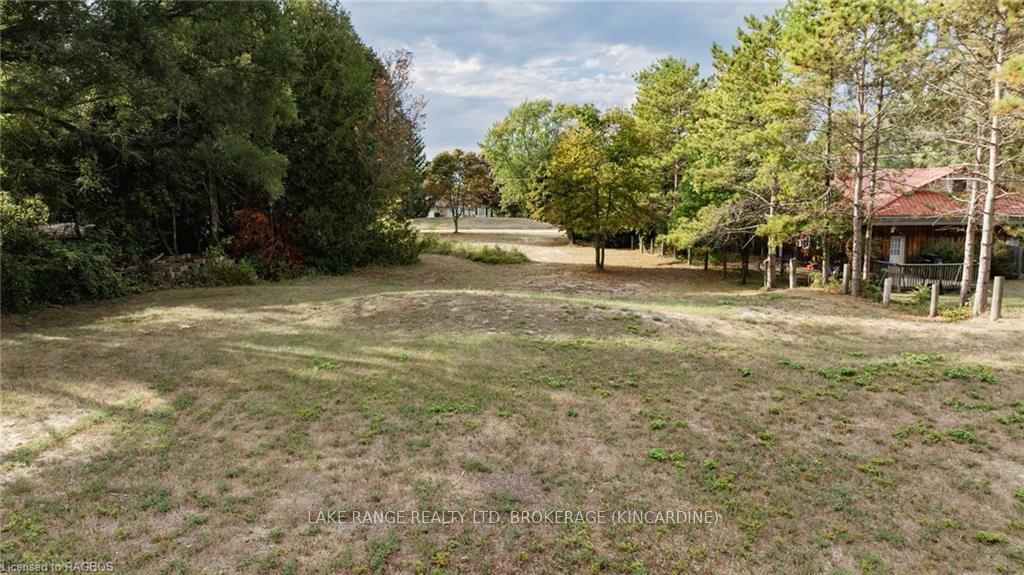 Property Photo:  137 Bell Dr  ON N2Z 0B8 