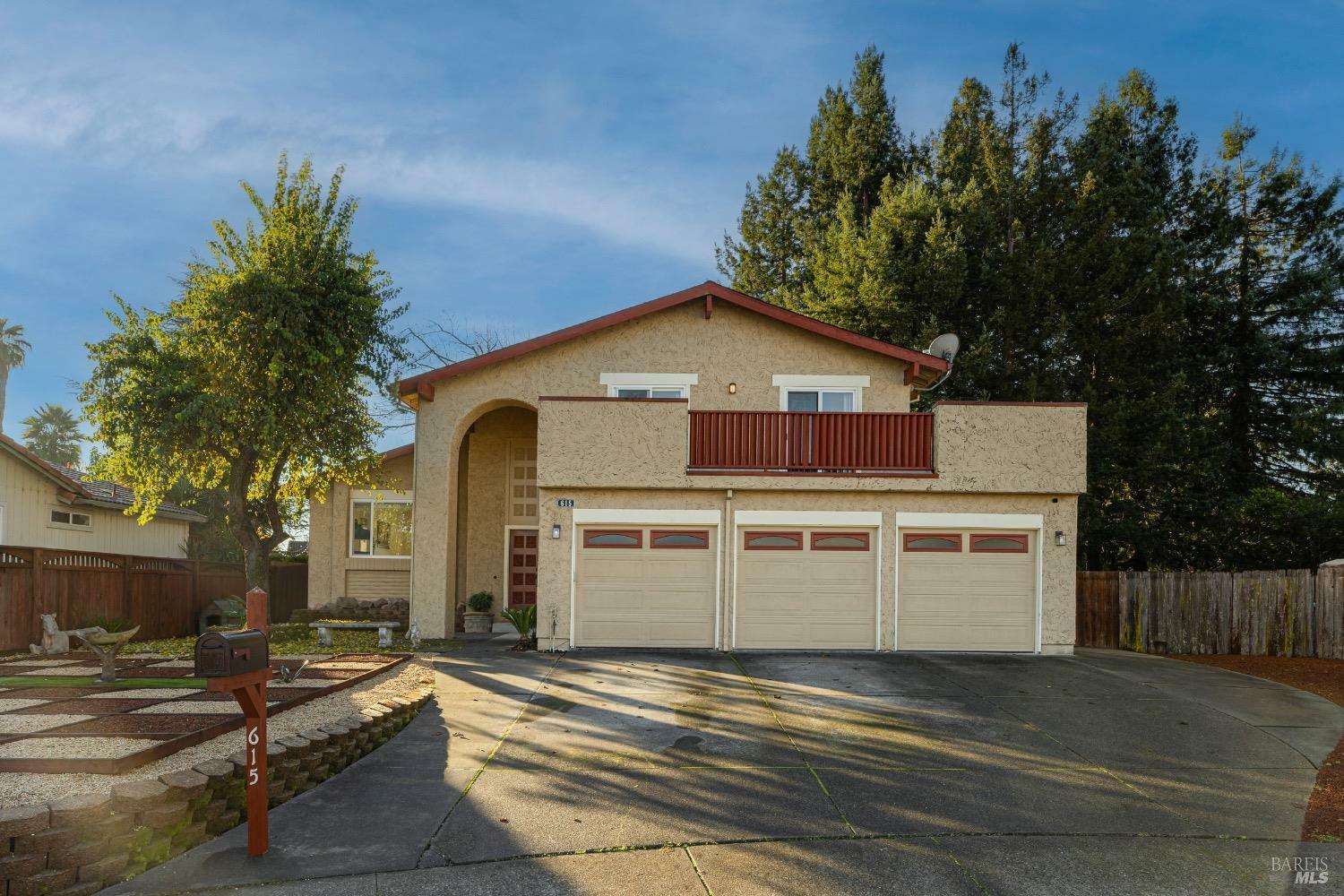 Property Photo:  615 Hudis Street  CA 94928 